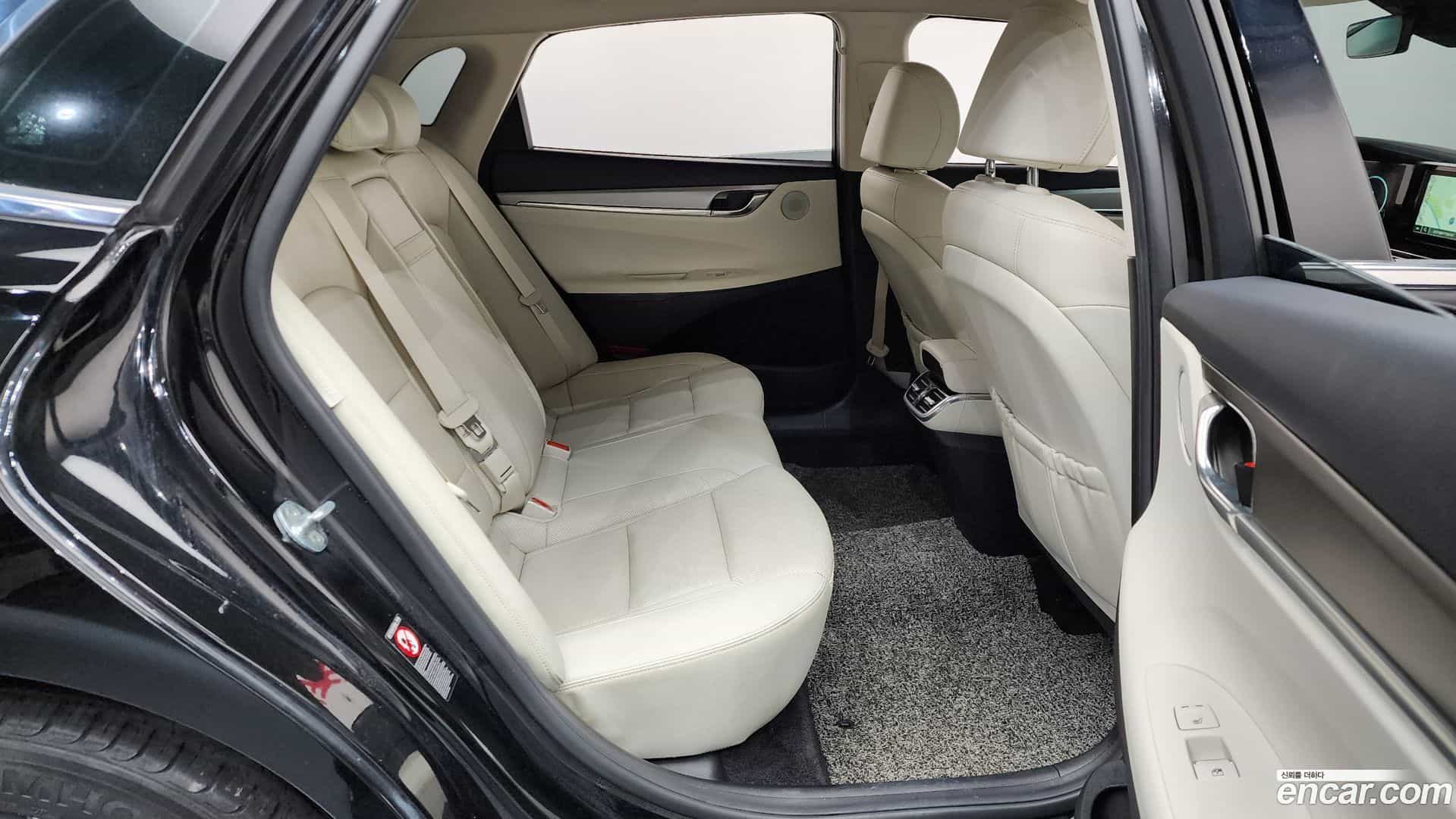 Grandeur Hyundai 2022.3-INNER-036