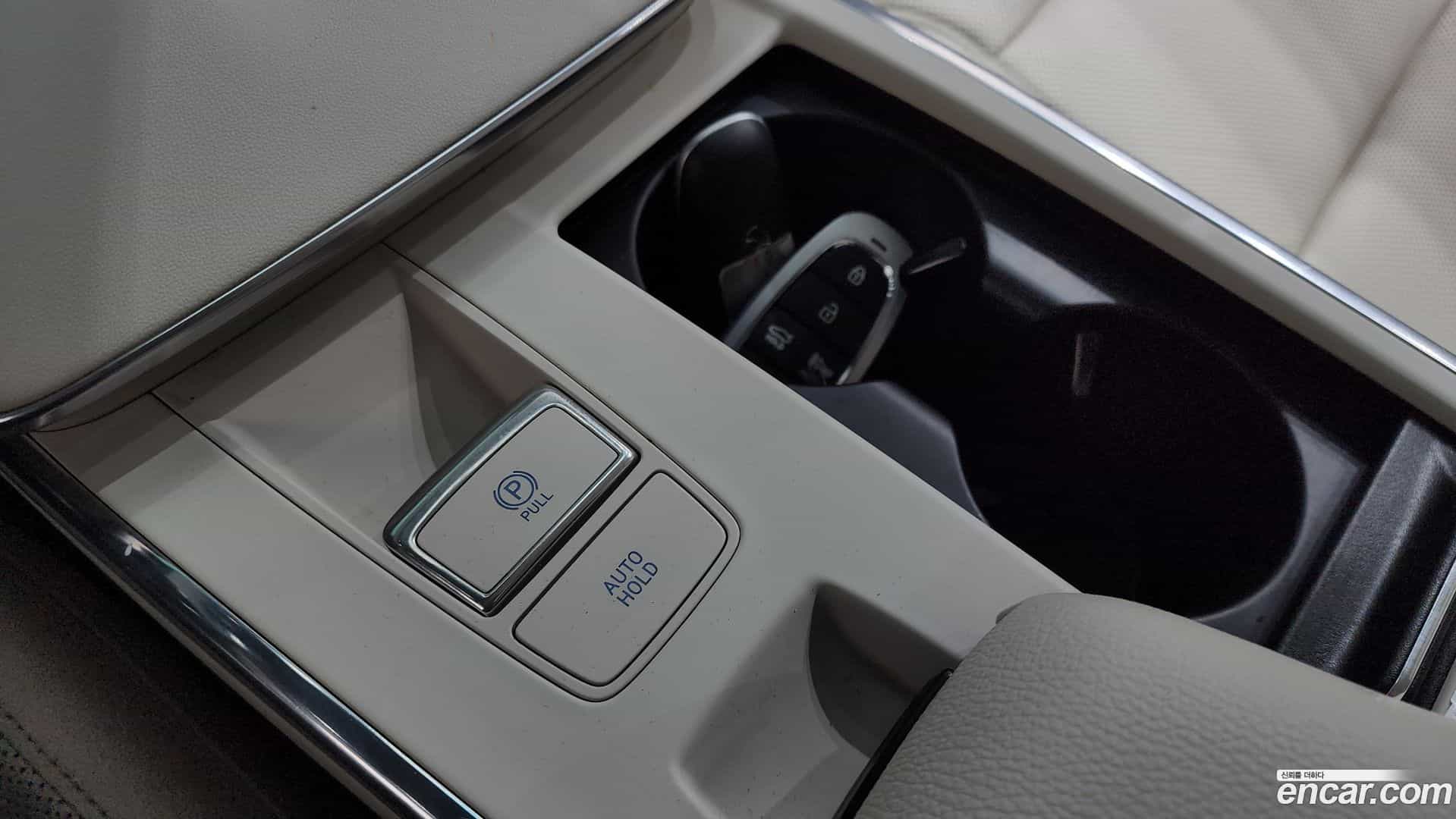 Grandeur Hyundai 2022.3-OPTION-049