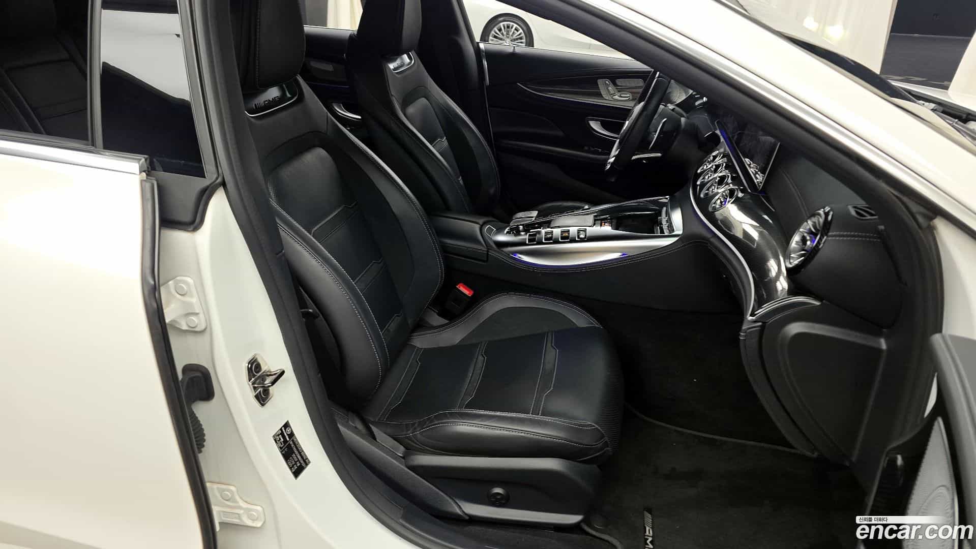 AMG GT Mercedes-Benz 2021.3-INNER-036