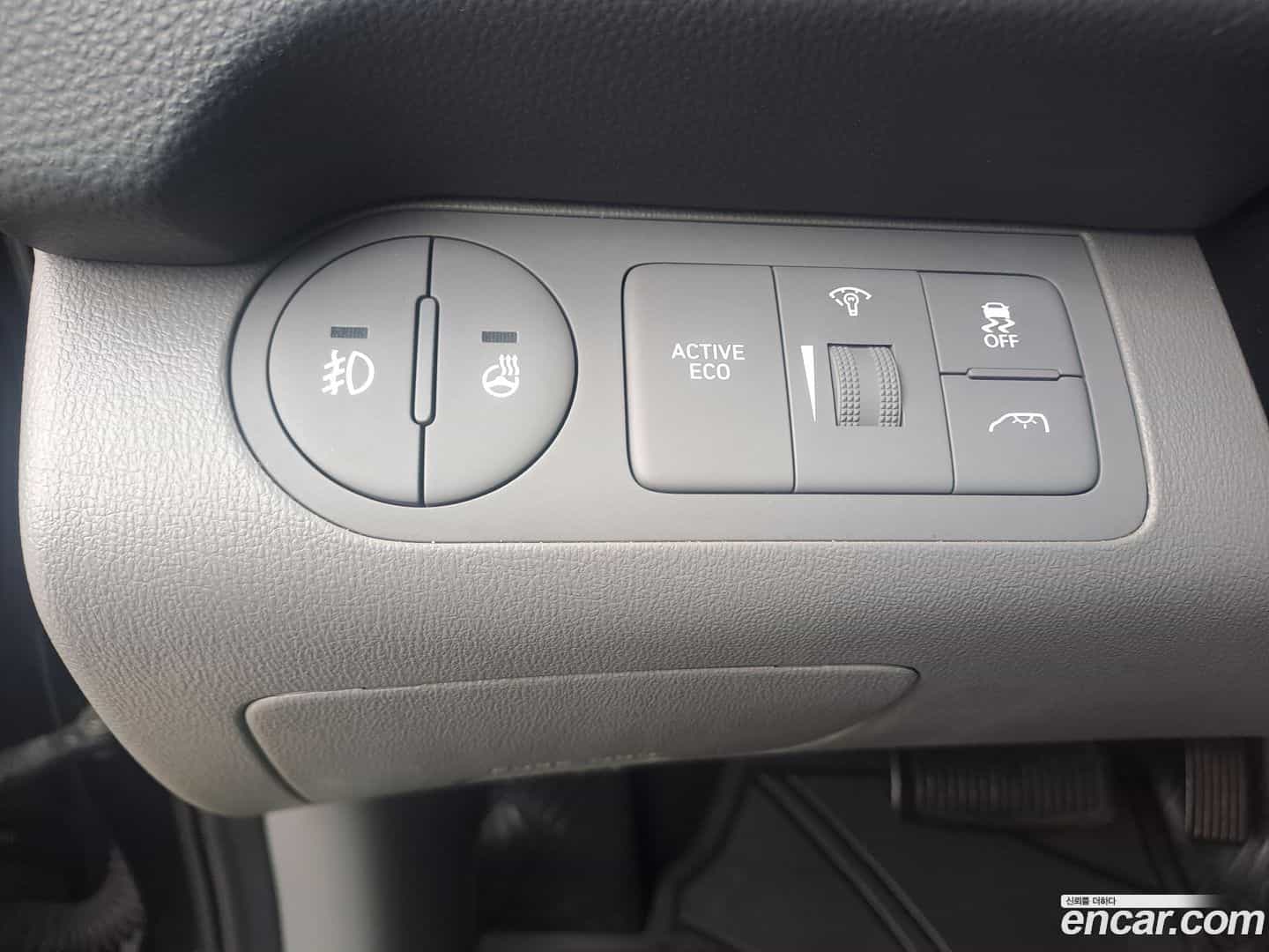Starex Hyundai 2020.9-OPTION-018