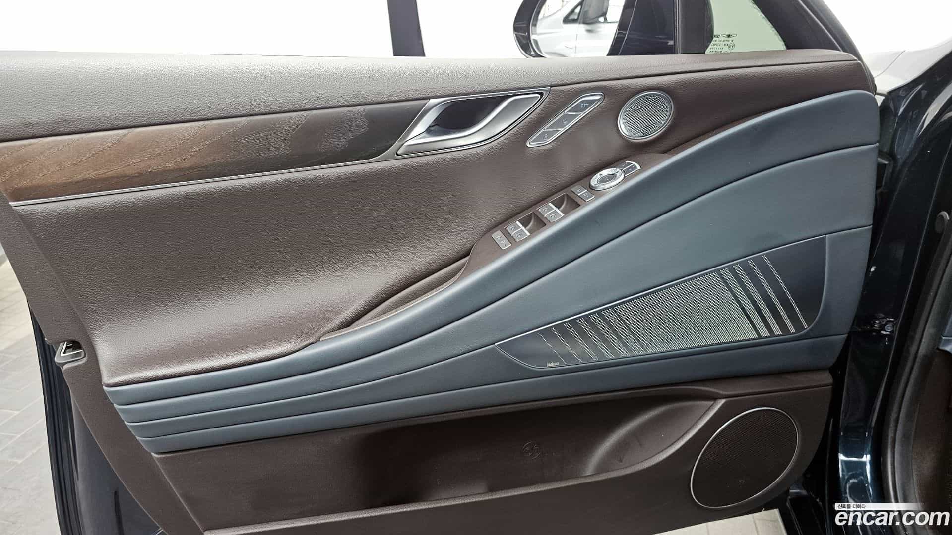 G80 Genesis 2020.9-INNER-034