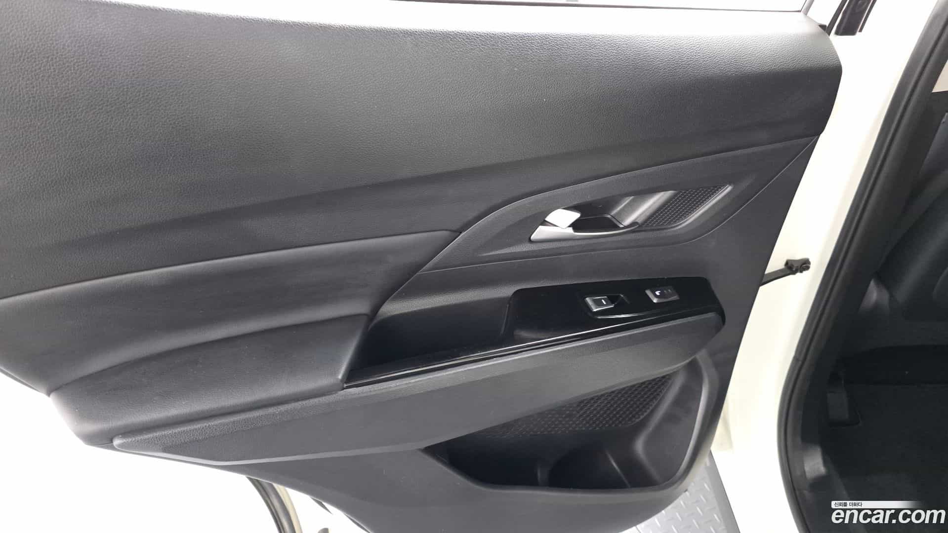 KORANDO KG Mobility 2021.7-INNER-035