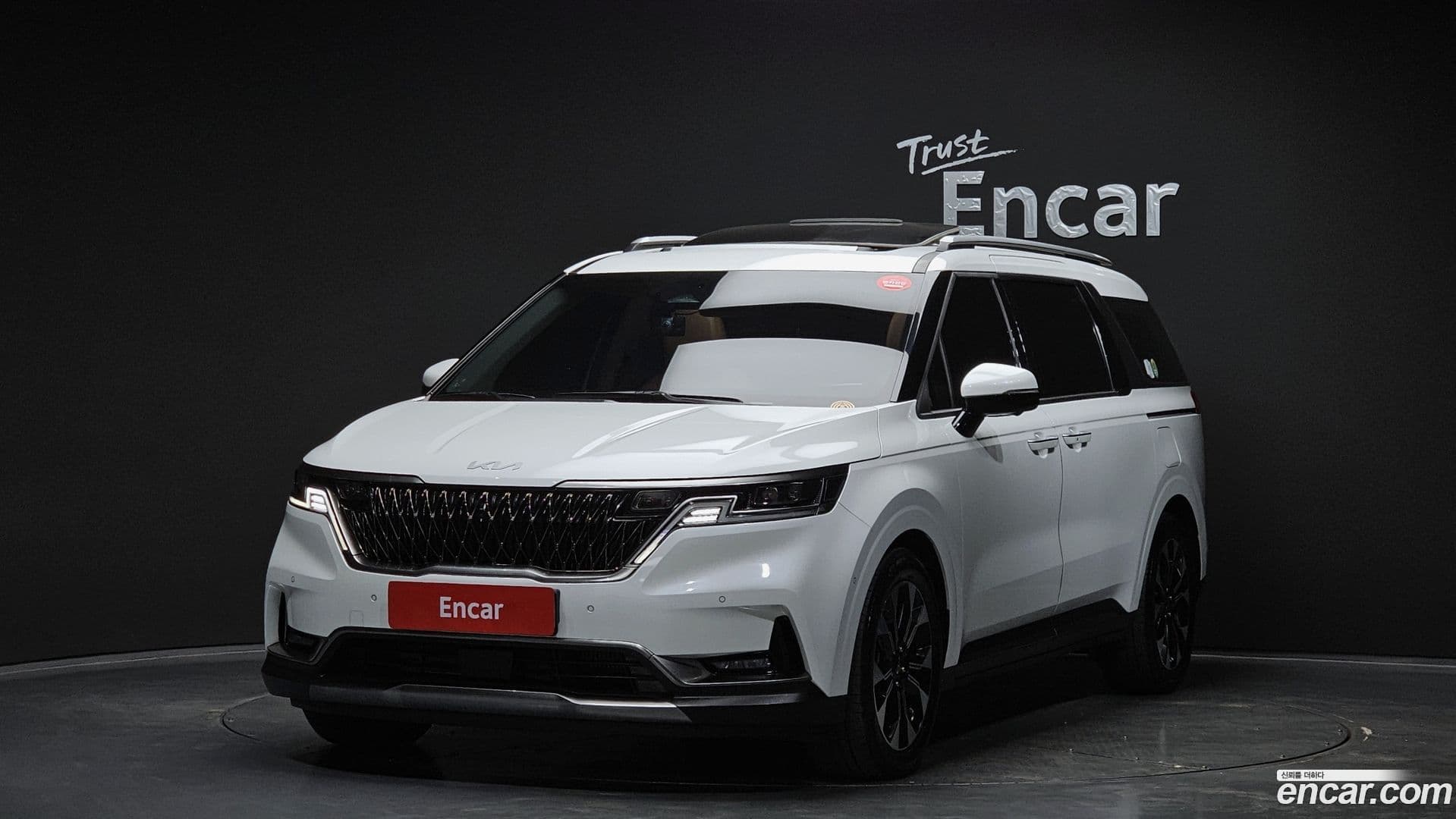 Main__Slider__Photo:Canival Kia 2023.3-0