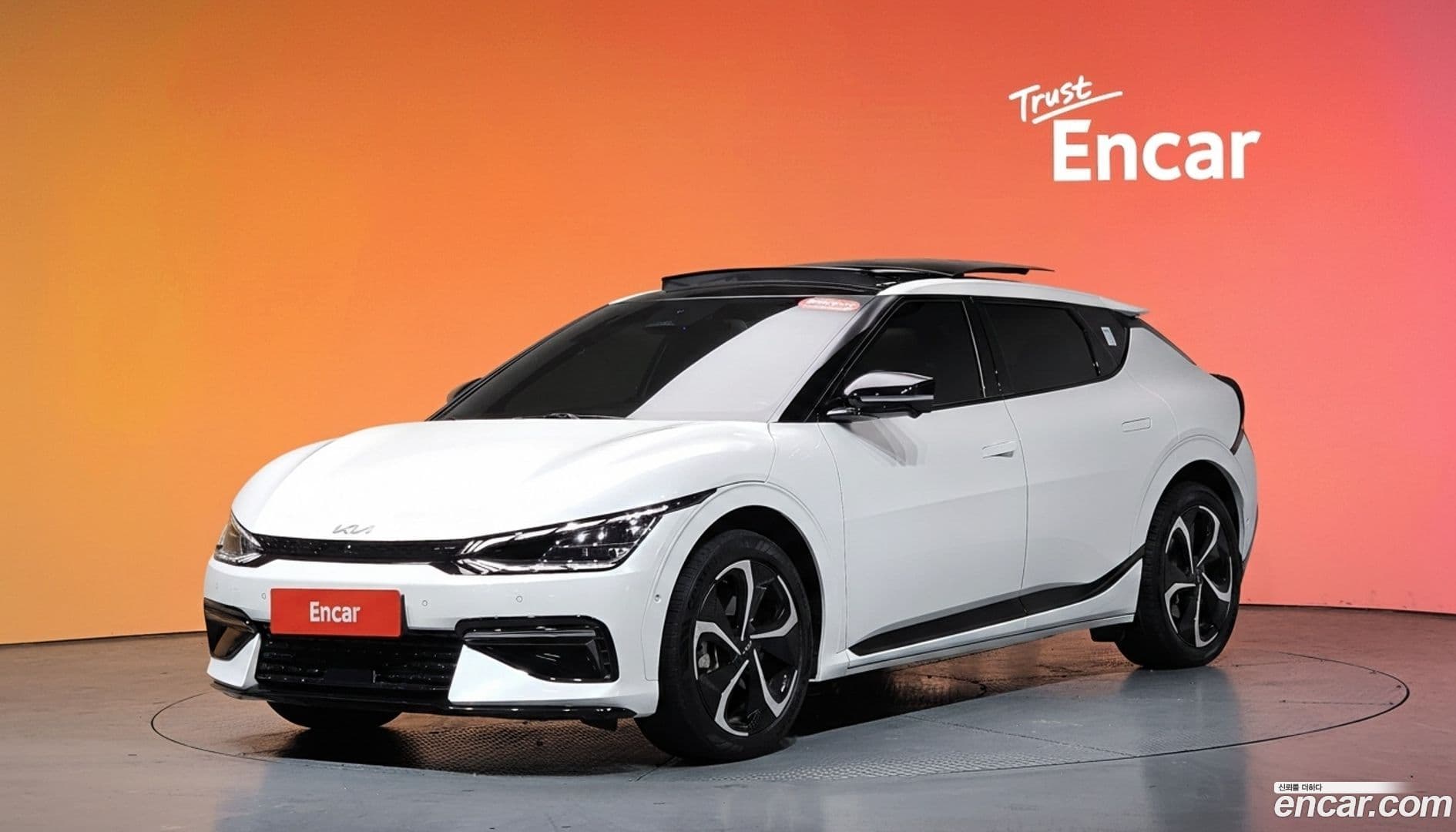 Main__Slider__Photo:EV6 Kia 2022.5-0
