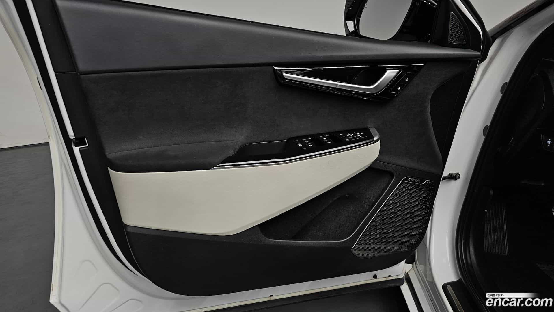 EV6 Kia 2022.5-INNER-034