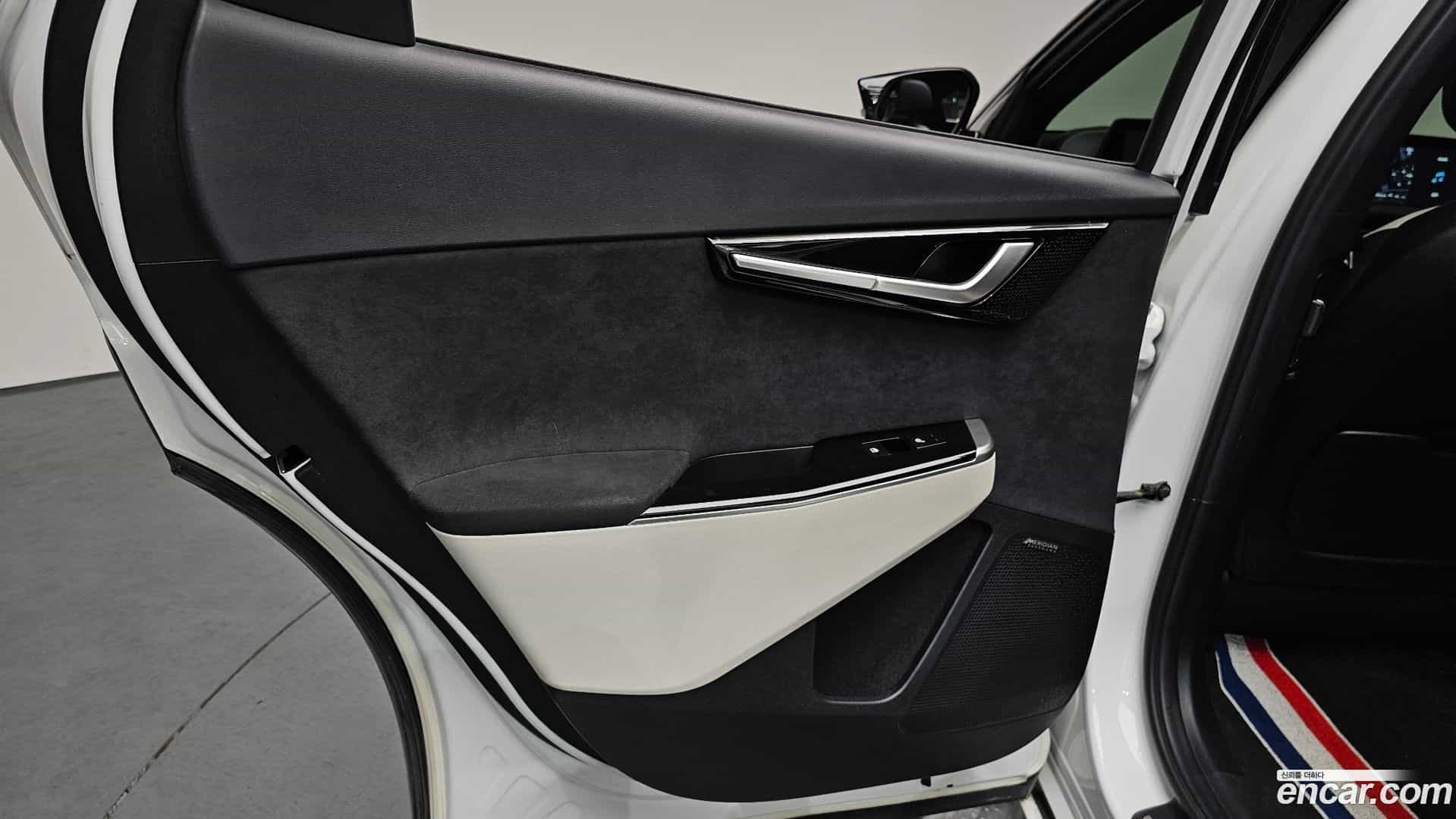 EV6 Kia 2022.5-INNER-035