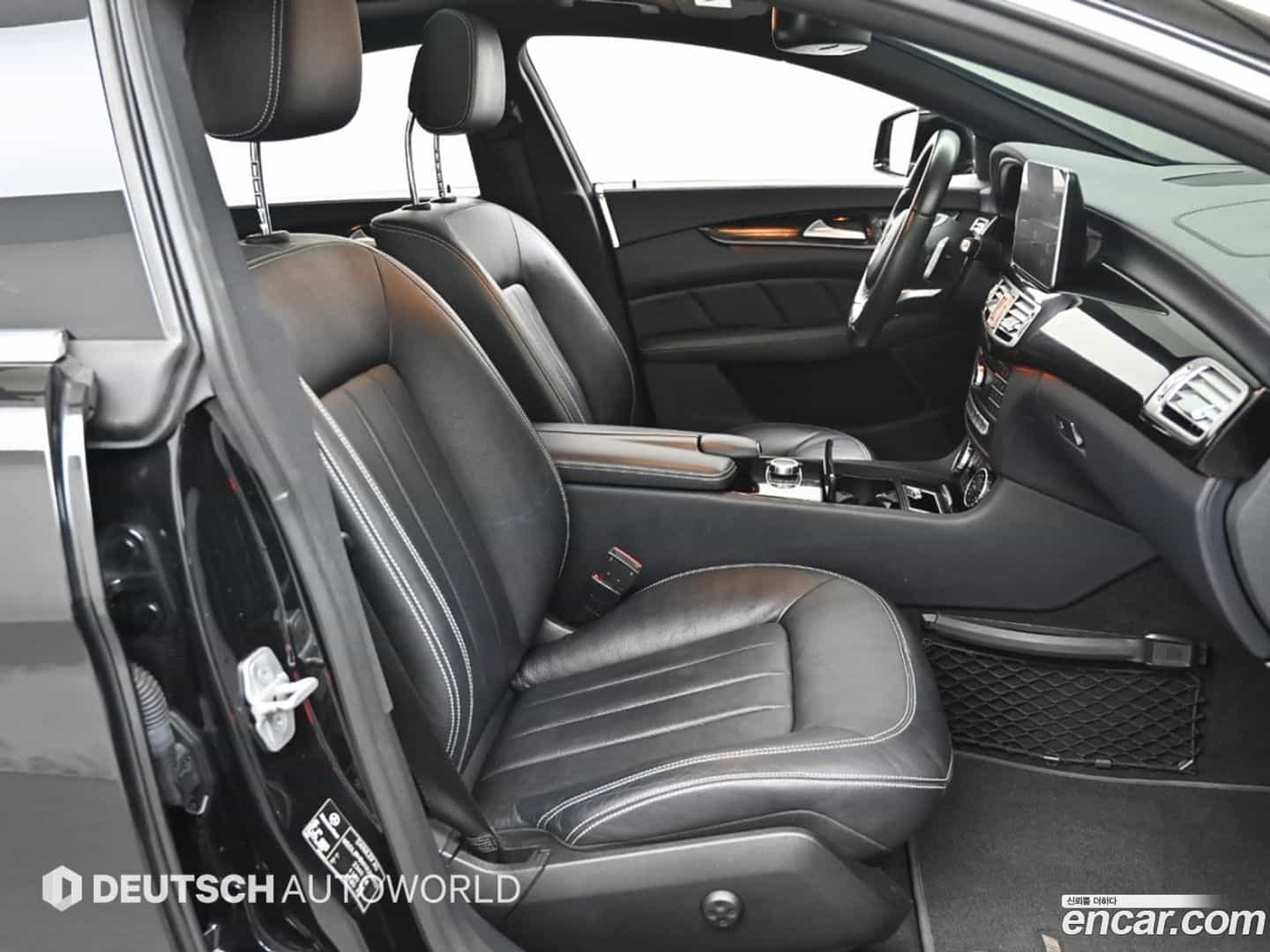 CLS-Class Mercedes-Benz 2017.9-INNER-010