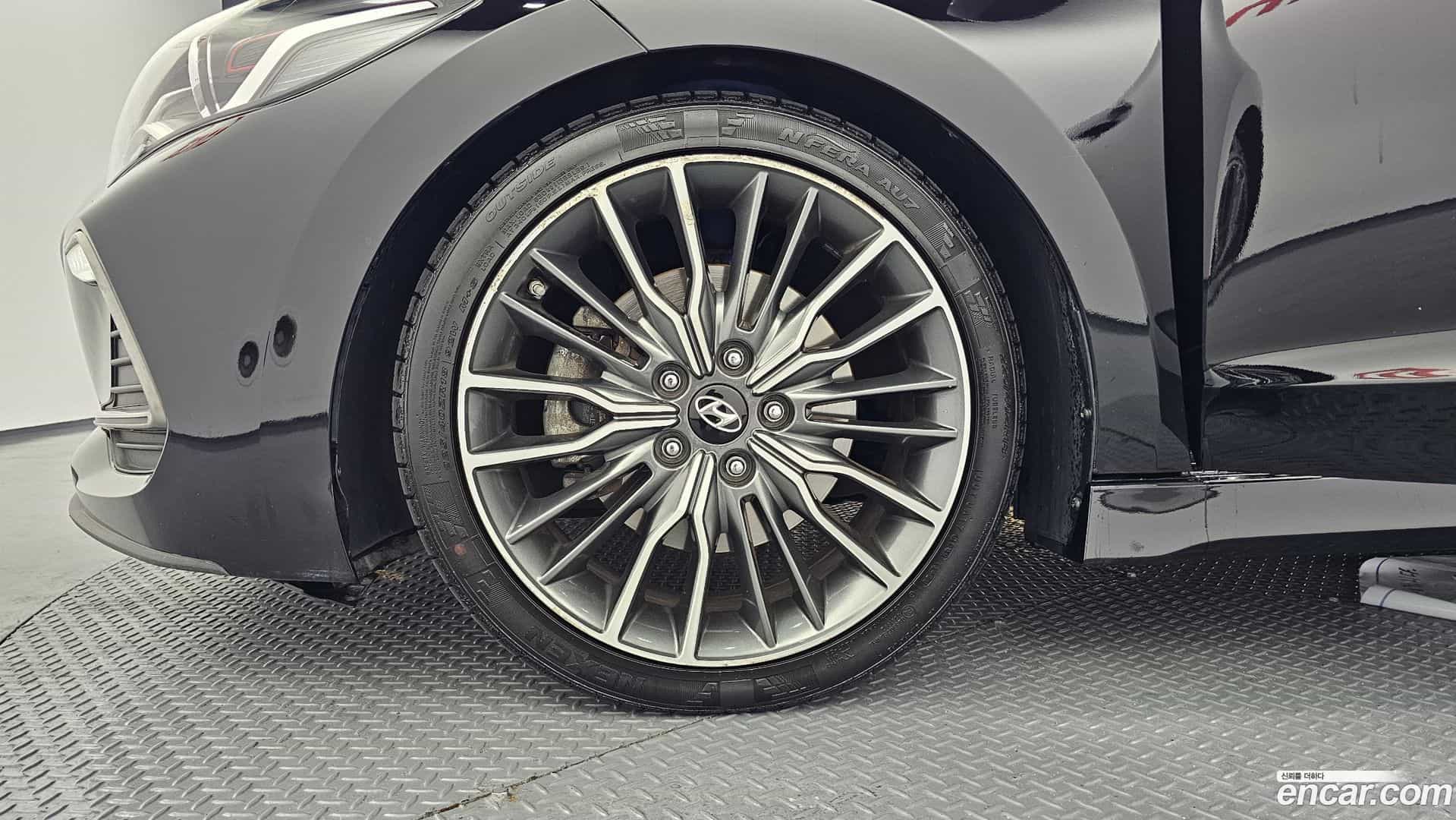 AVANTE Hyundai 2017.3-OUTER-005