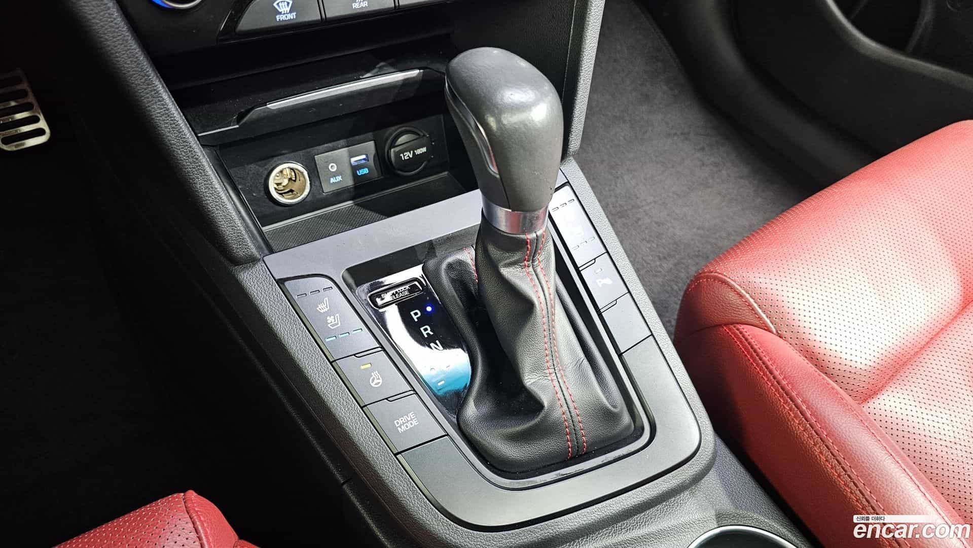 AVANTE Hyundai 2017.3-INNER-009