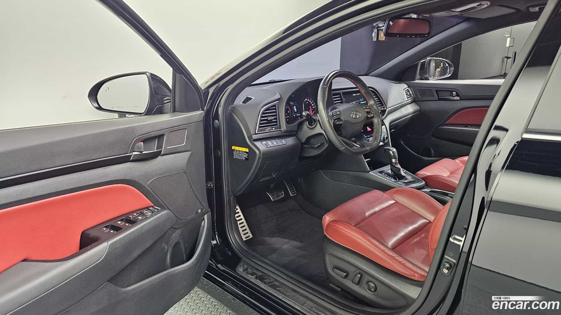AVANTE Hyundai 2017.3-INNER-010