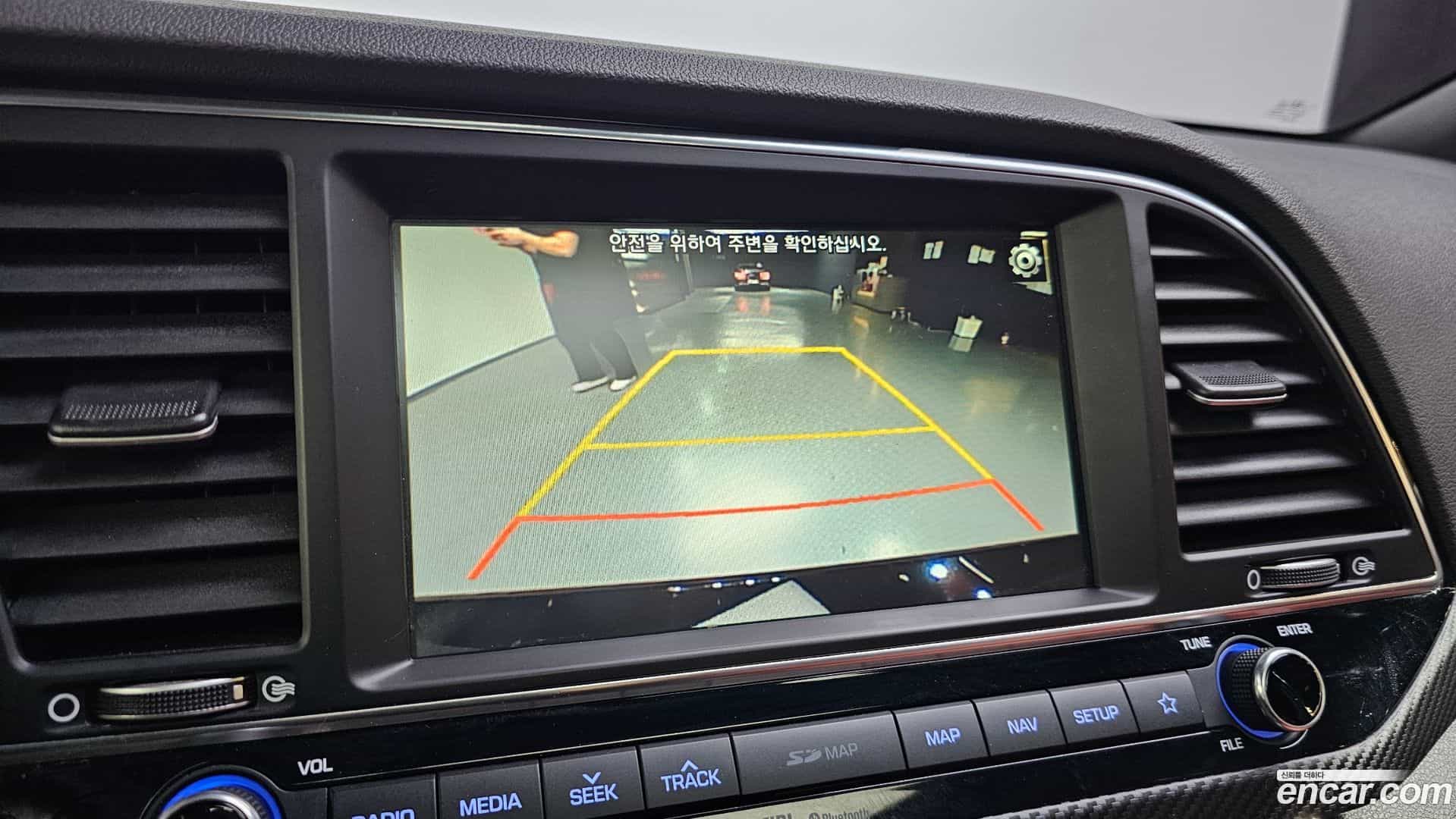 AVANTE Hyundai 2017.3-OPTION-018