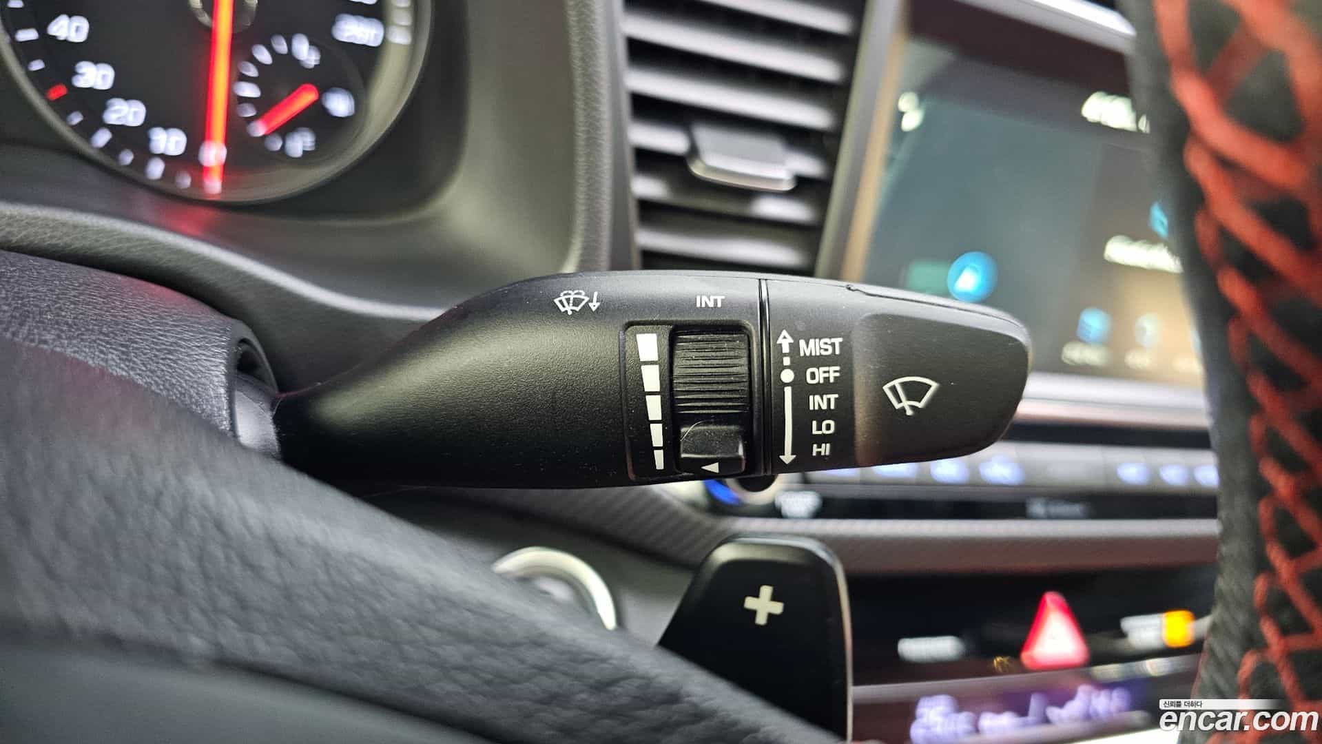 AVANTE Hyundai 2017.3-OPTION-041