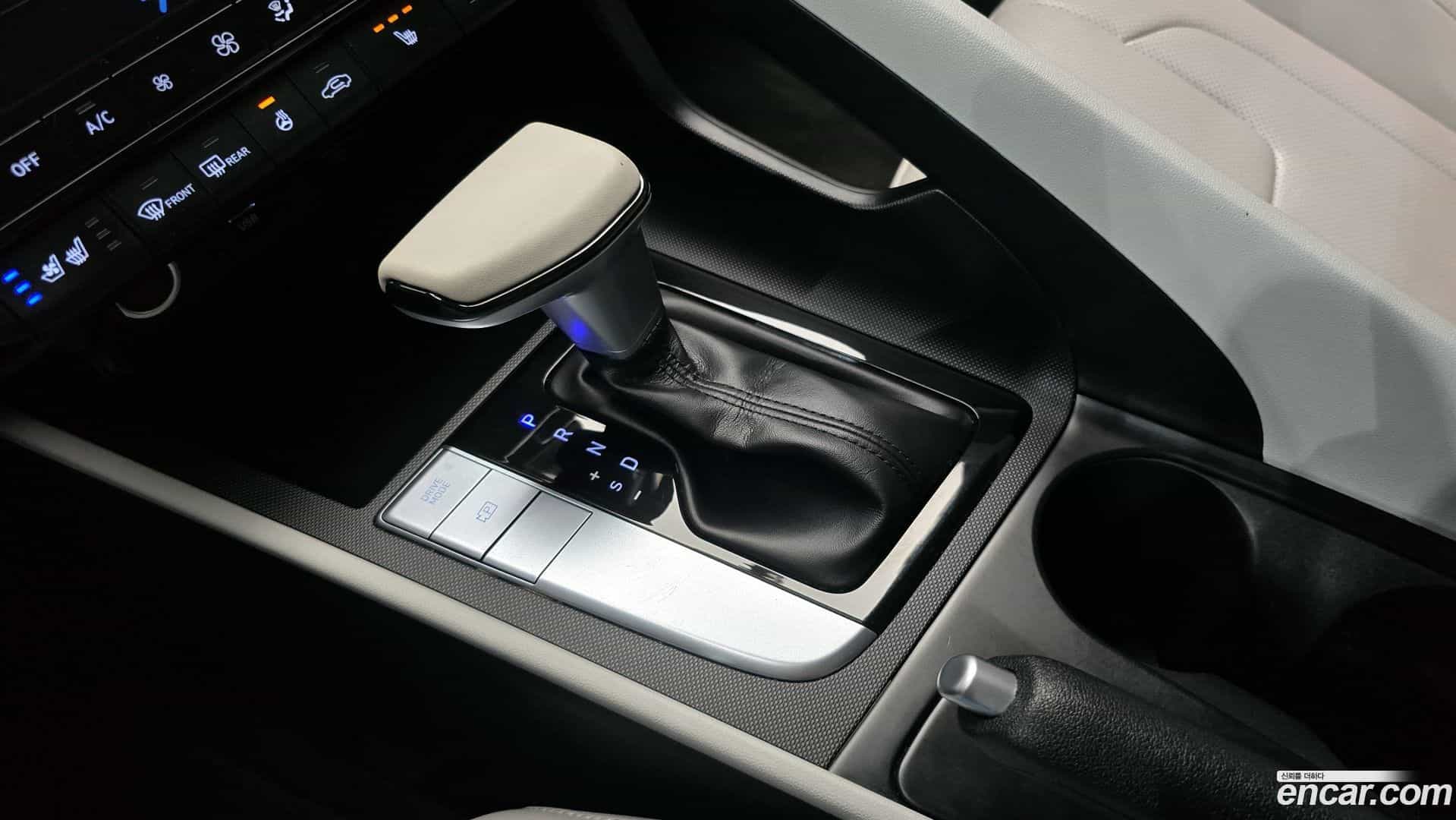 AVANTE Hyundai 2021.2-INNER-009