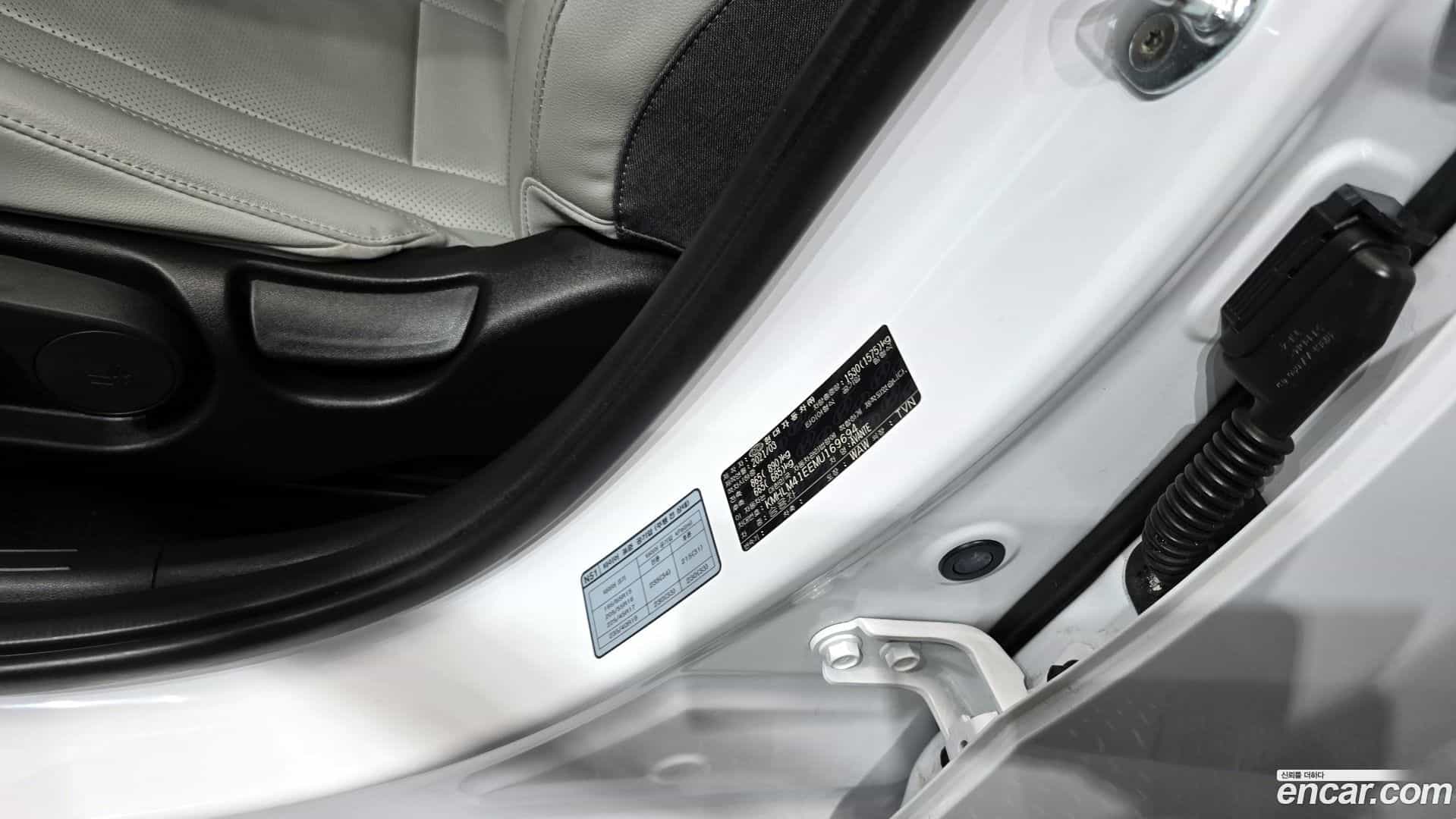AVANTE Hyundai 2021.2-OPTION-041