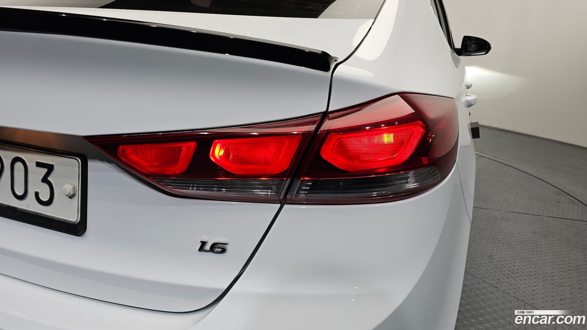 Main__Slider__Photo:AVANTE Hyundai 2017.3-23