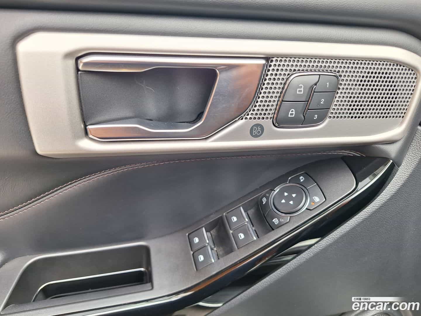 Explorer Ford 2021.1-OPTION-015