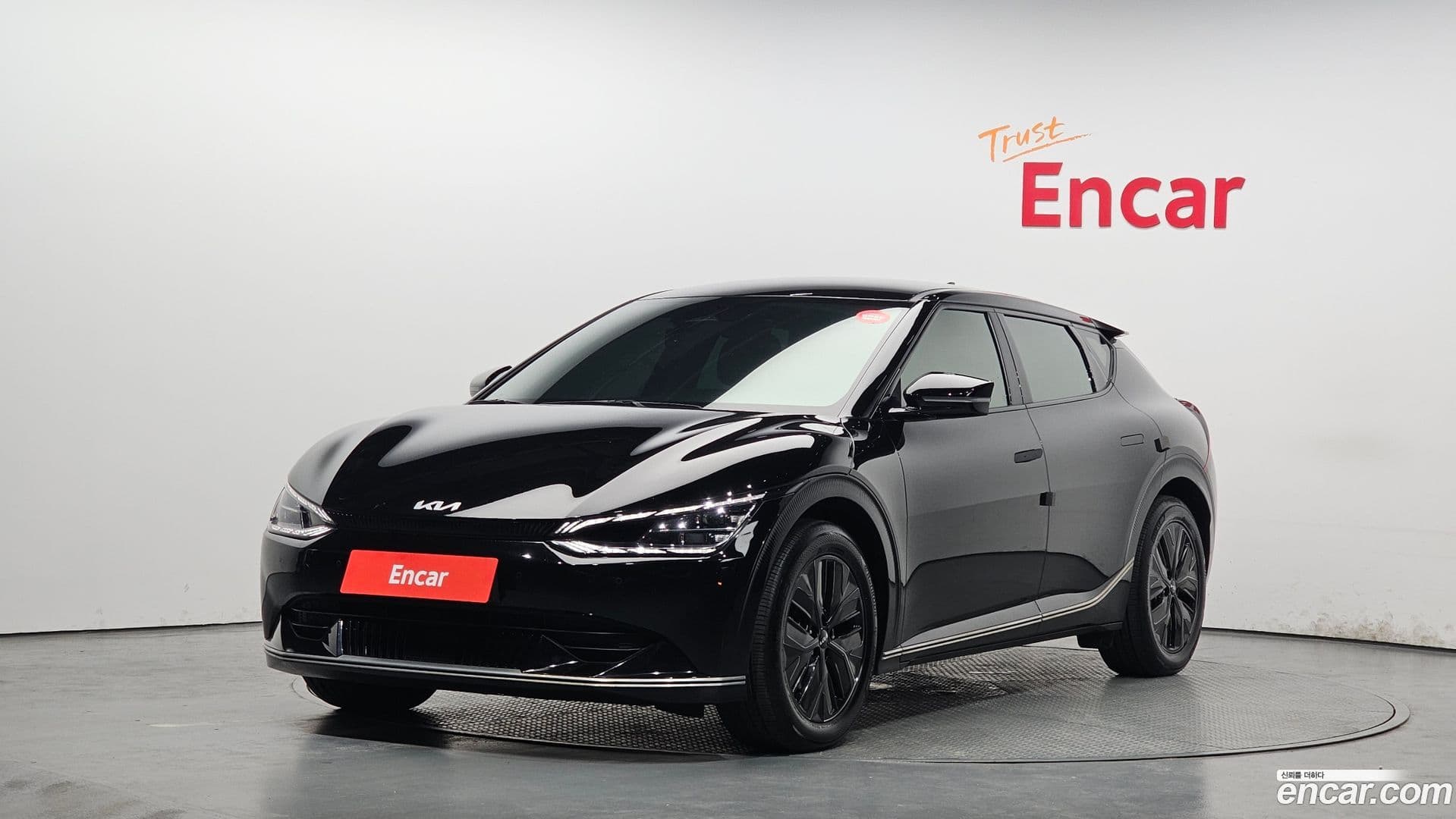 Main__Slider__Photo:EV6 Kia 2023.9-0