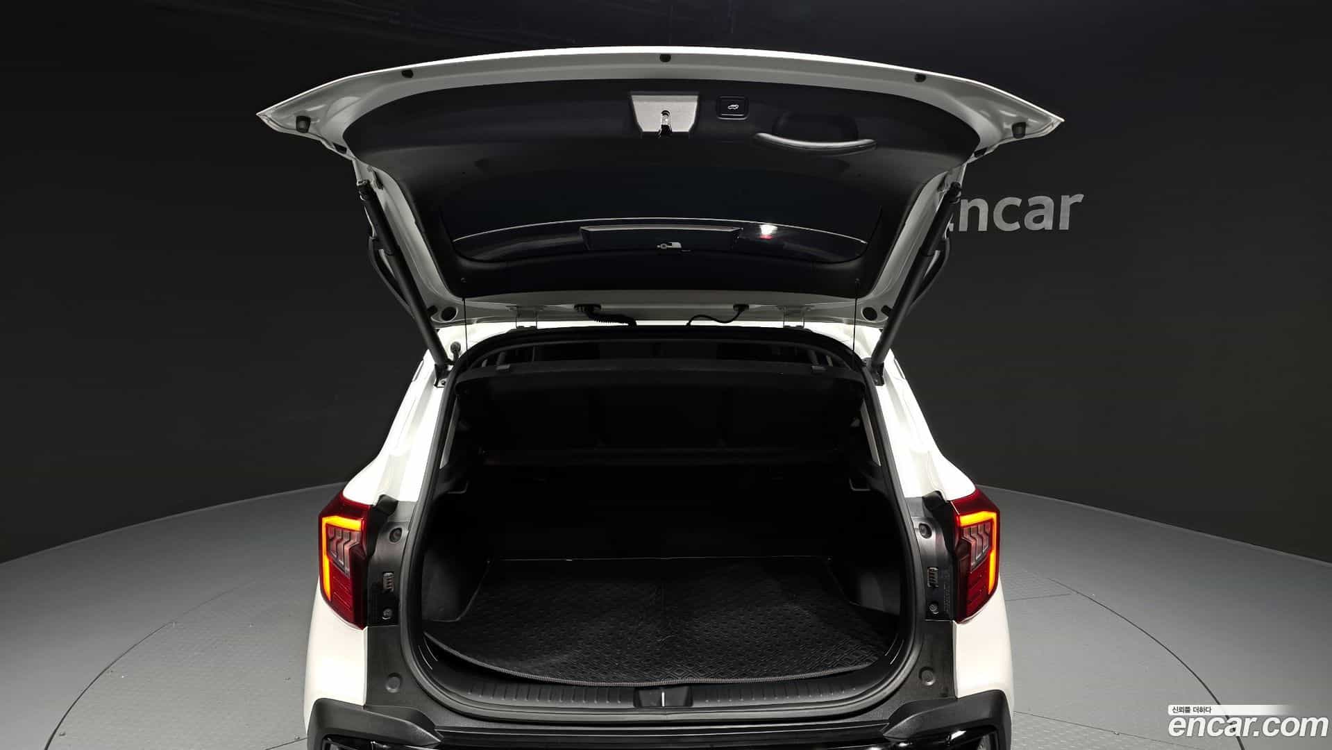 Seltos Kia 2023.3-OPTION-024