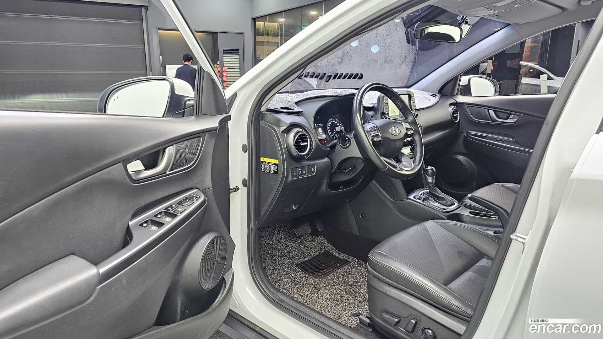Kona Hyundai 2018.0-INNER-010