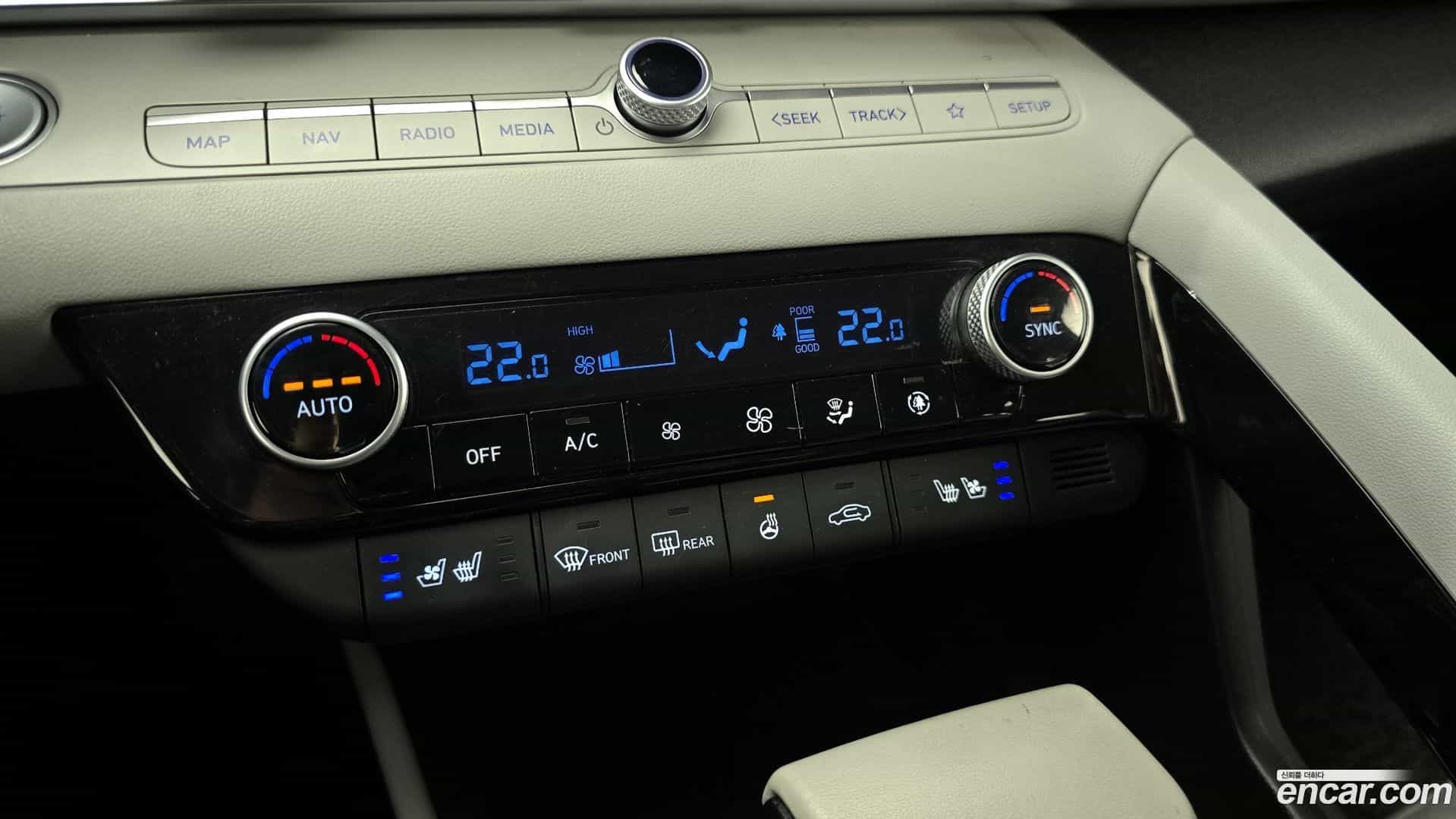 AVANTE Hyundai 2021.11-OPTION-022