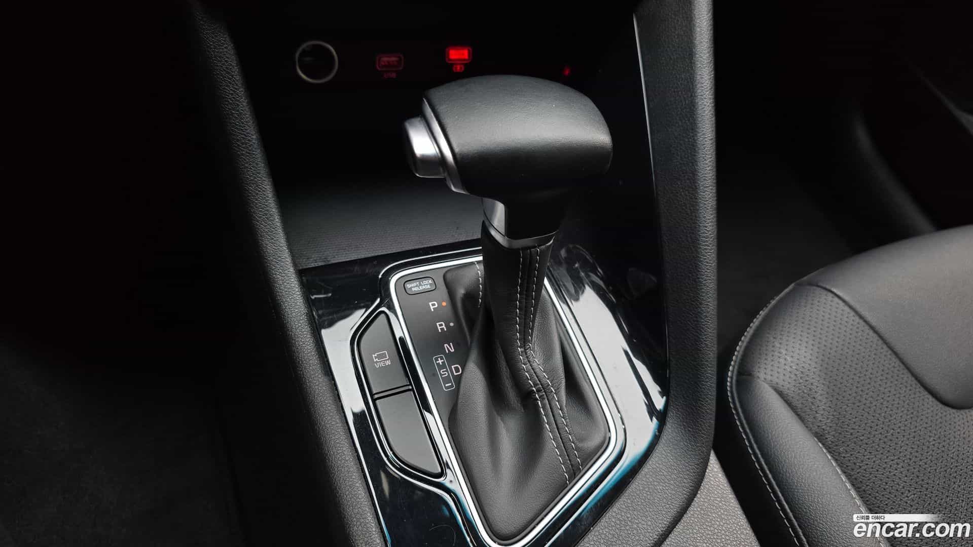 Niro Kia 2021.2-INNER-009