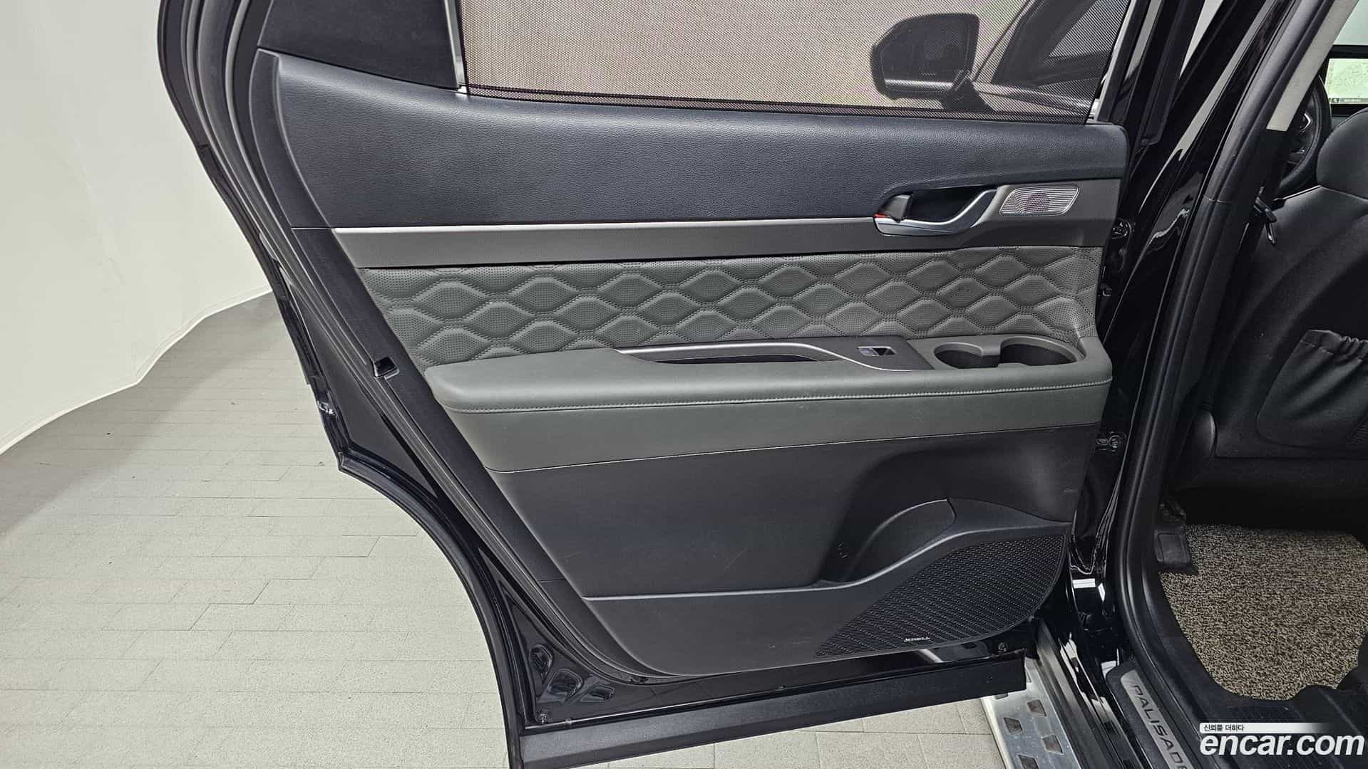 Palisade Hyundai 2021.2-INNER-035