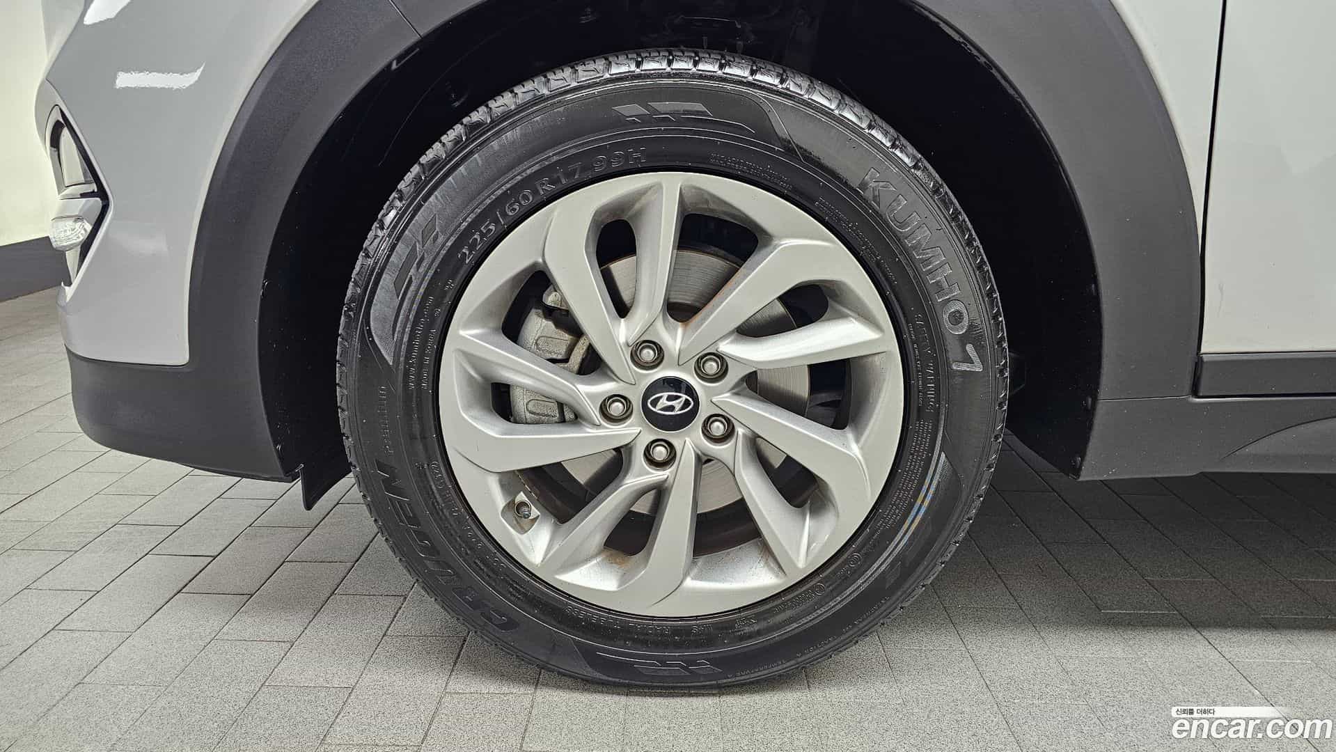 Tucson Hyundai 2017.8-OUTER-005
