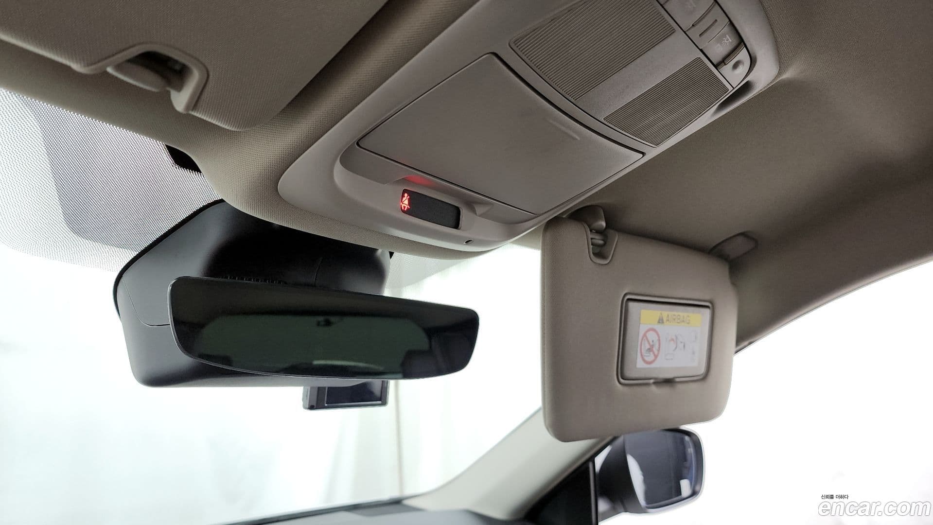 Main__Slider__Photo:QM6 Renault Korea 2022.6-16