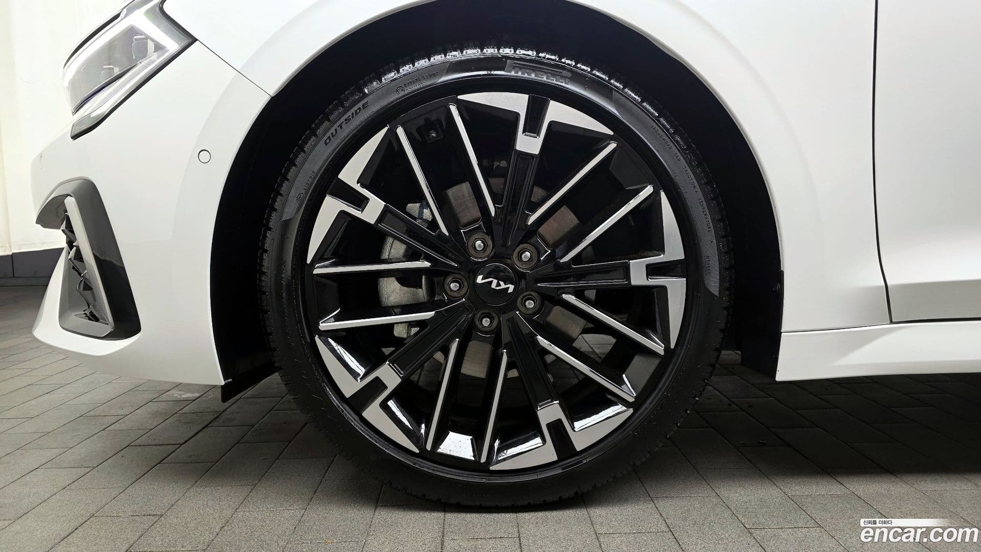 Main__Slider__Photo:K5 Kia 2025.3-4