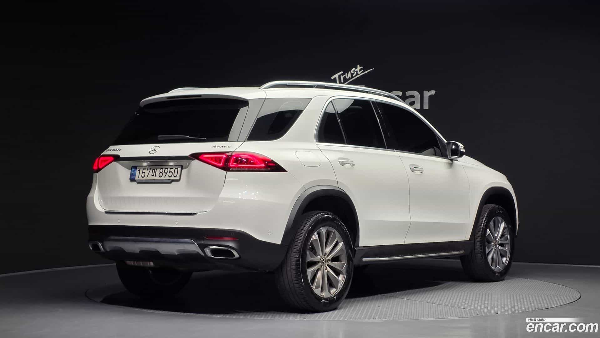 GLE-Class Mercedes-Benz 2021.1-OUTER-002