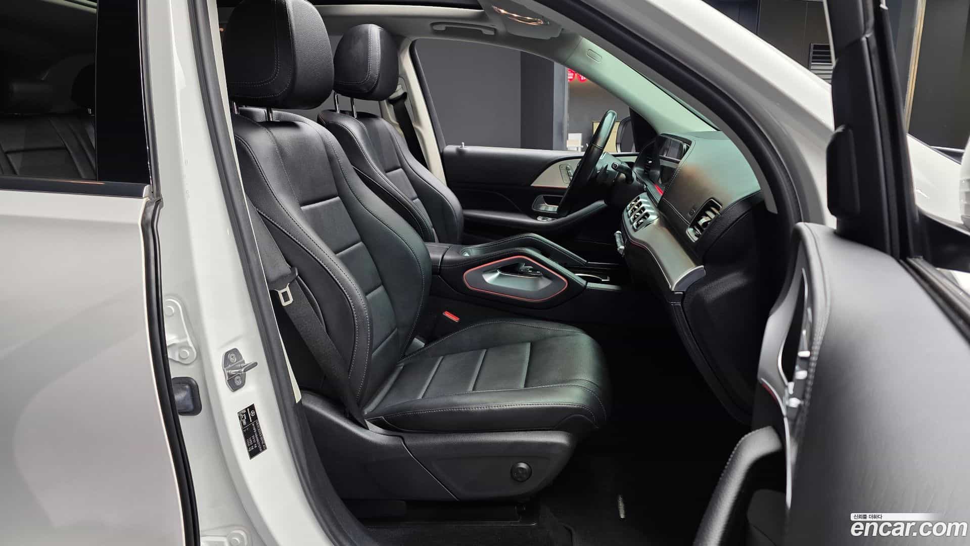 GLE-Class Mercedes-Benz 2021.1-OPTION-015