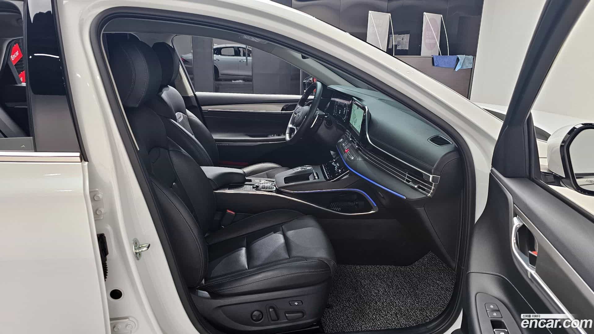 Grandeur Hyundai 2021.4-INNER-036