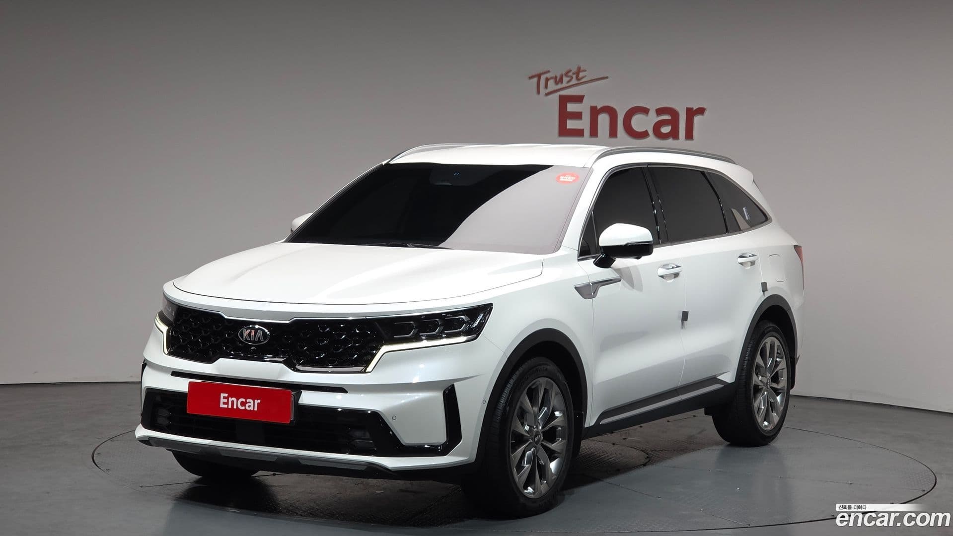 Main__Slider__Photo:Sorento Kia 2021.5-0