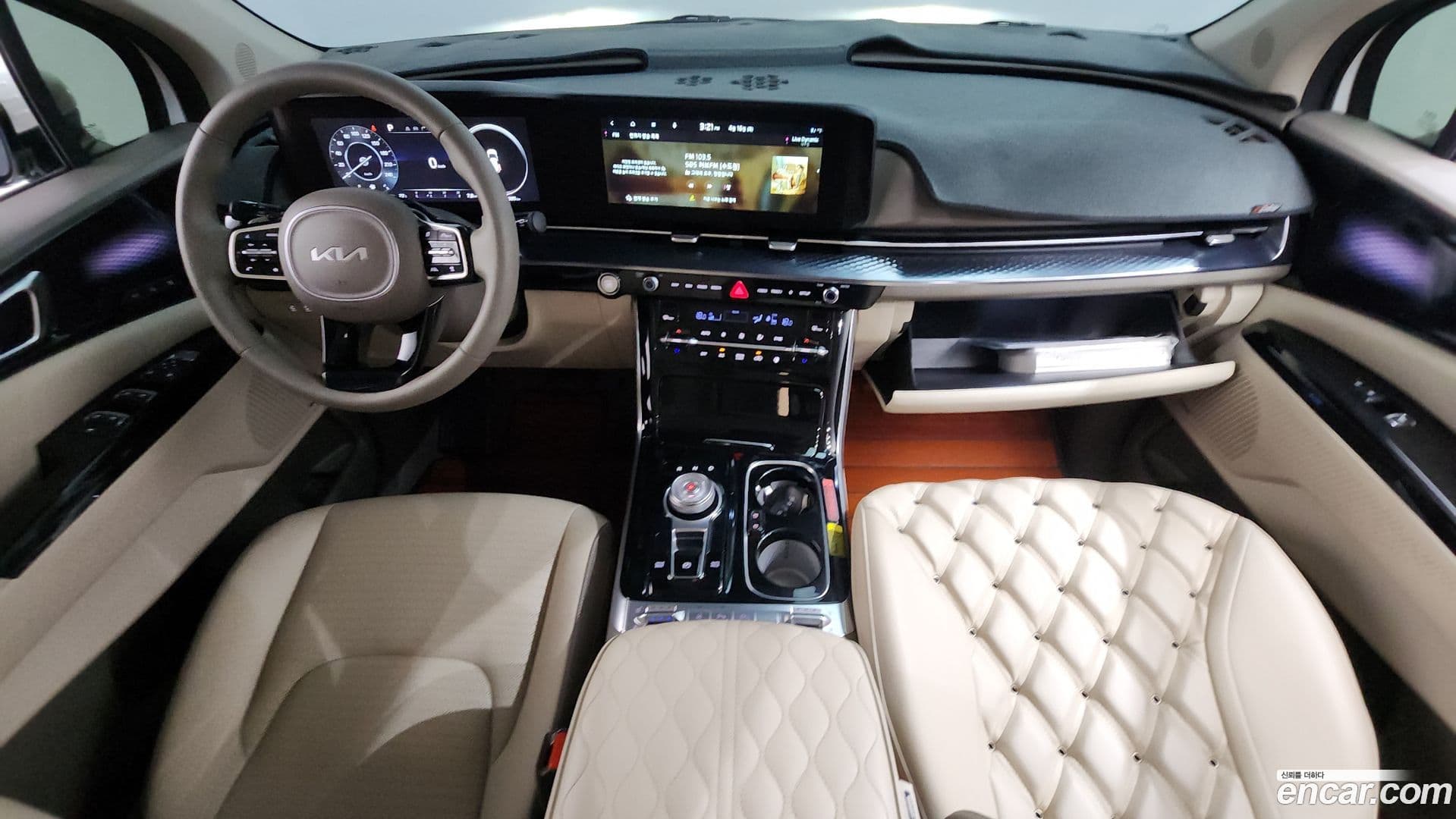Main__Slider__Photo:Canival Kia 2022.6-6