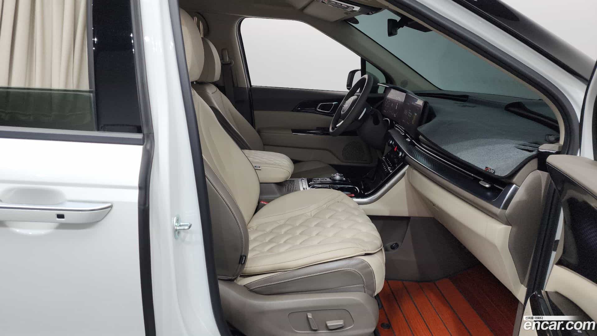 Canival Kia 2022.6-OPTION-015