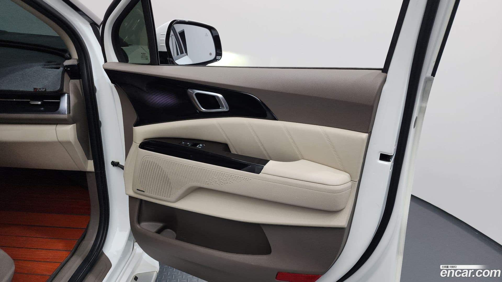 Main__Slider__Photo:Canival Kia 2022.6-24