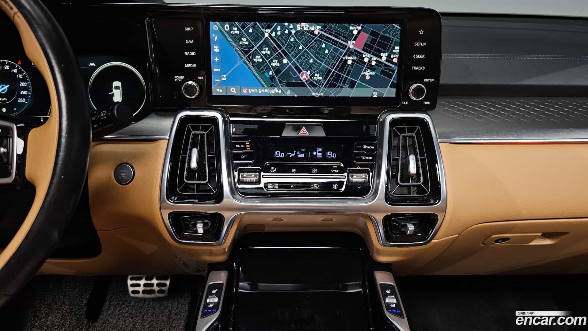 Sorento Kia 2022.6-OPTION-017