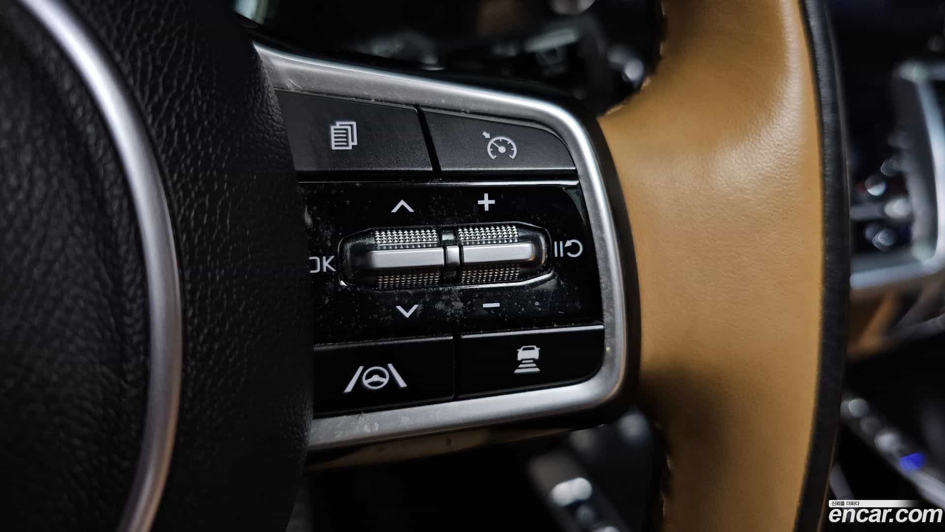 Sorento Kia 2022.6-OPTION-042