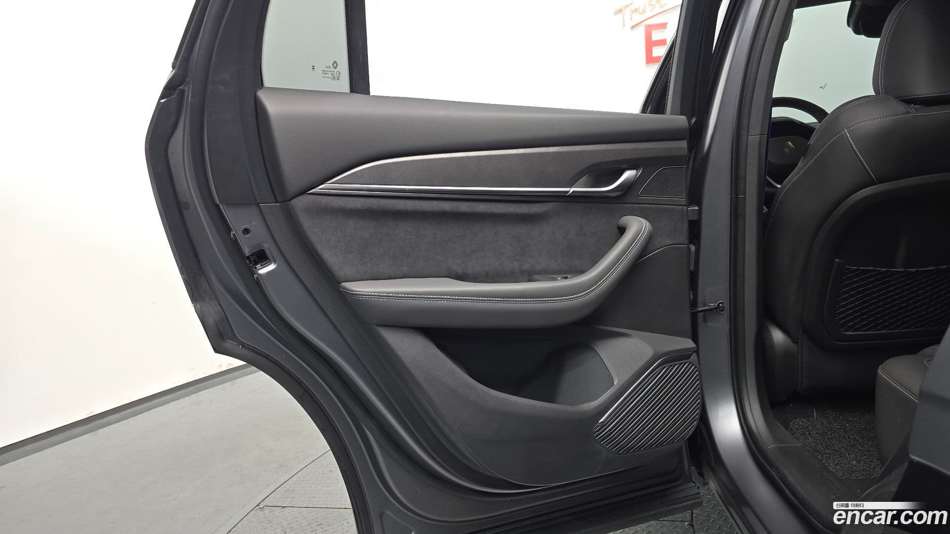 Main__Slider__Photo:Grand Koleos Renault Korea 2025.0-24