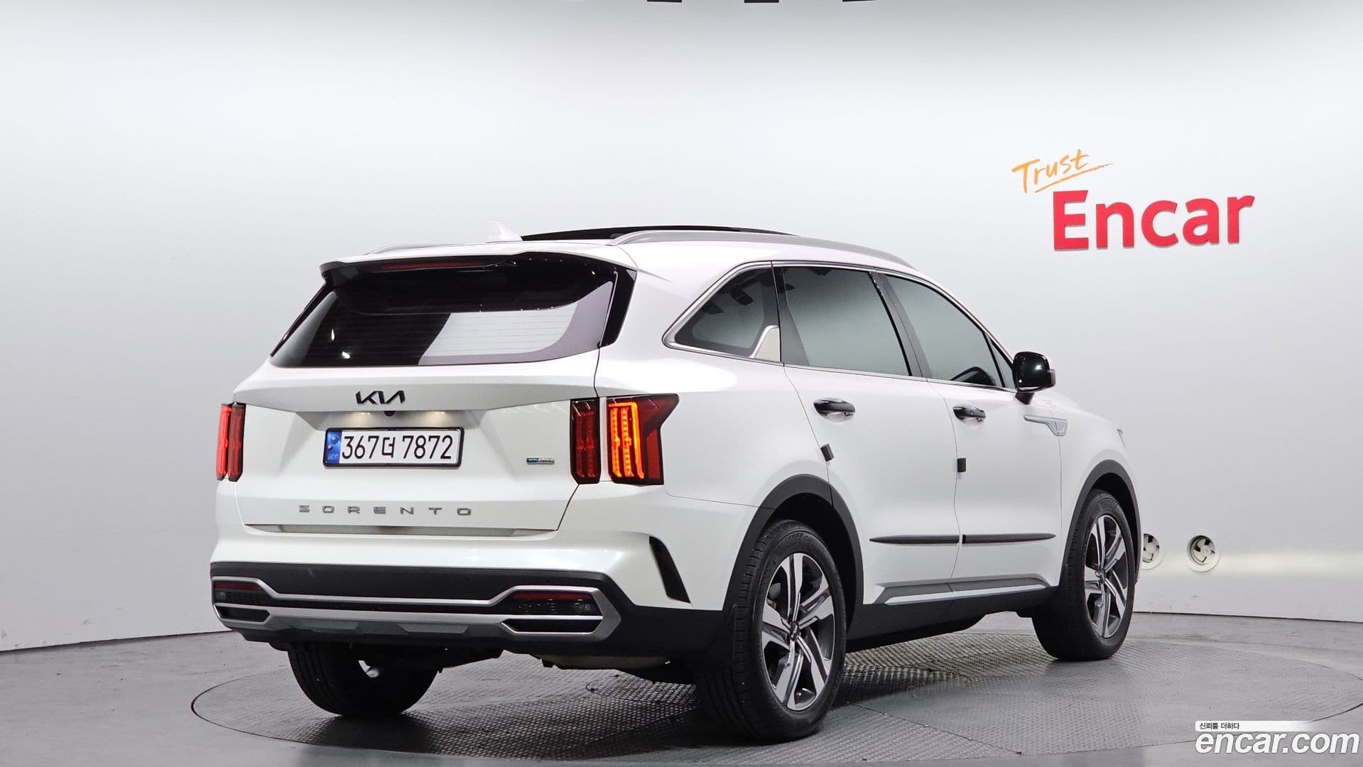 Main__Slider__Photo:Sorento Kia 2022.3-1