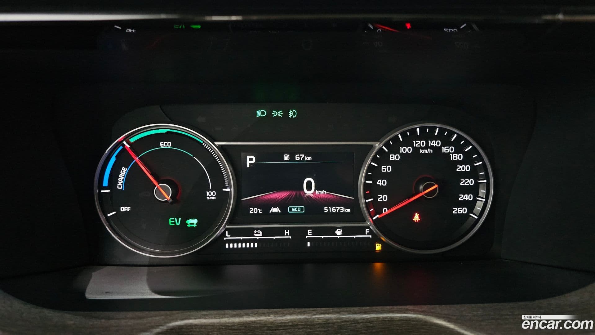 Main__Slider__Photo:Sorento Kia 2022.3-7