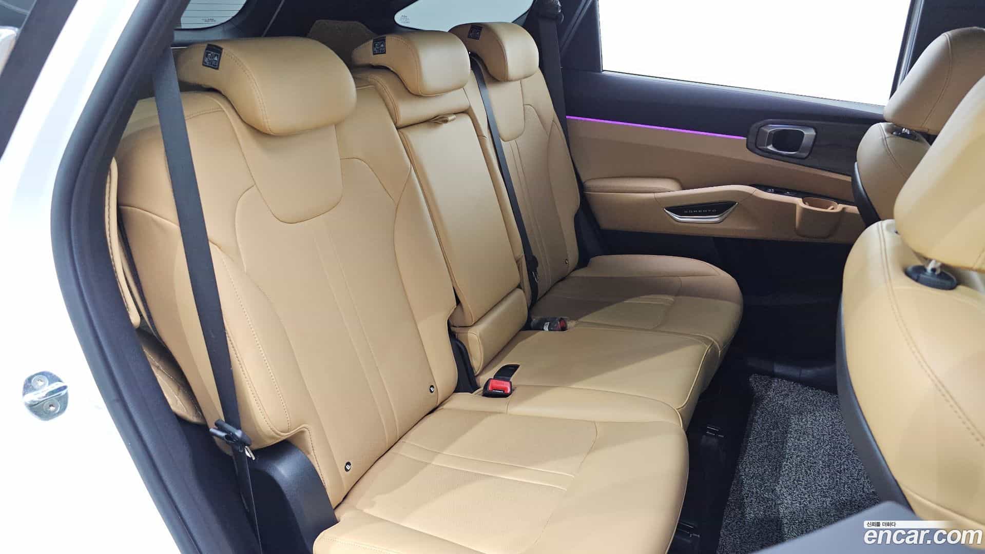 Sorento Kia 2022.3-INNER-036
