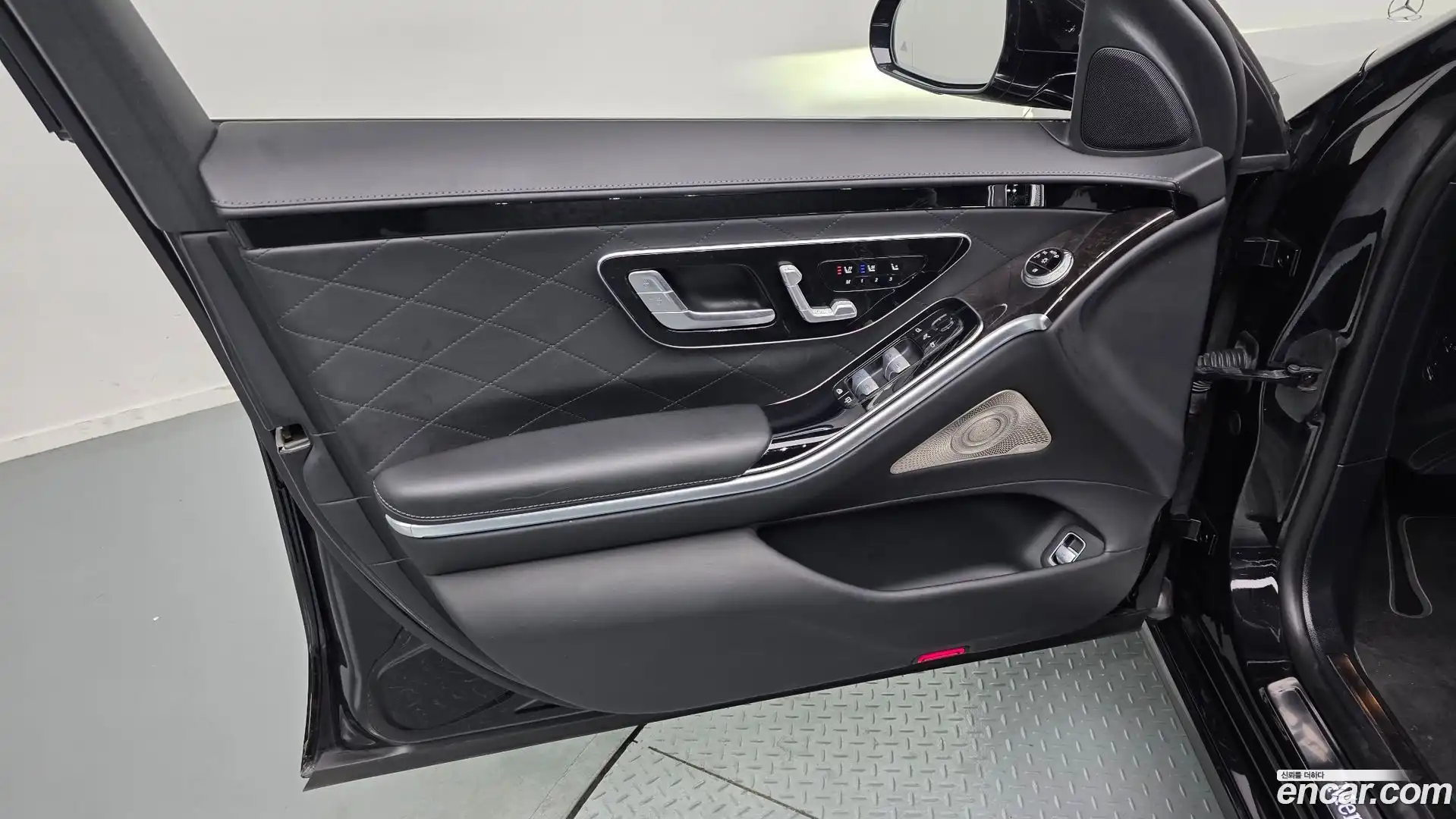 S-Class Mercedes-Benz 2021.6-INNER-034