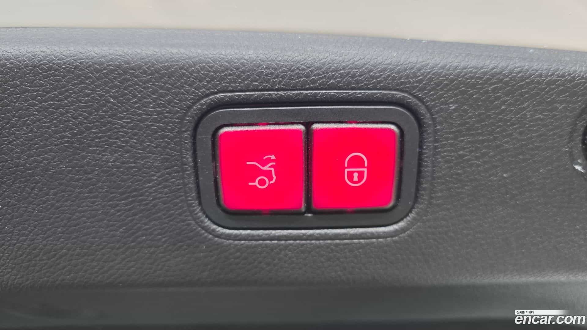 CLS-Class Mercedes-Benz 2018.10-OPTION-041