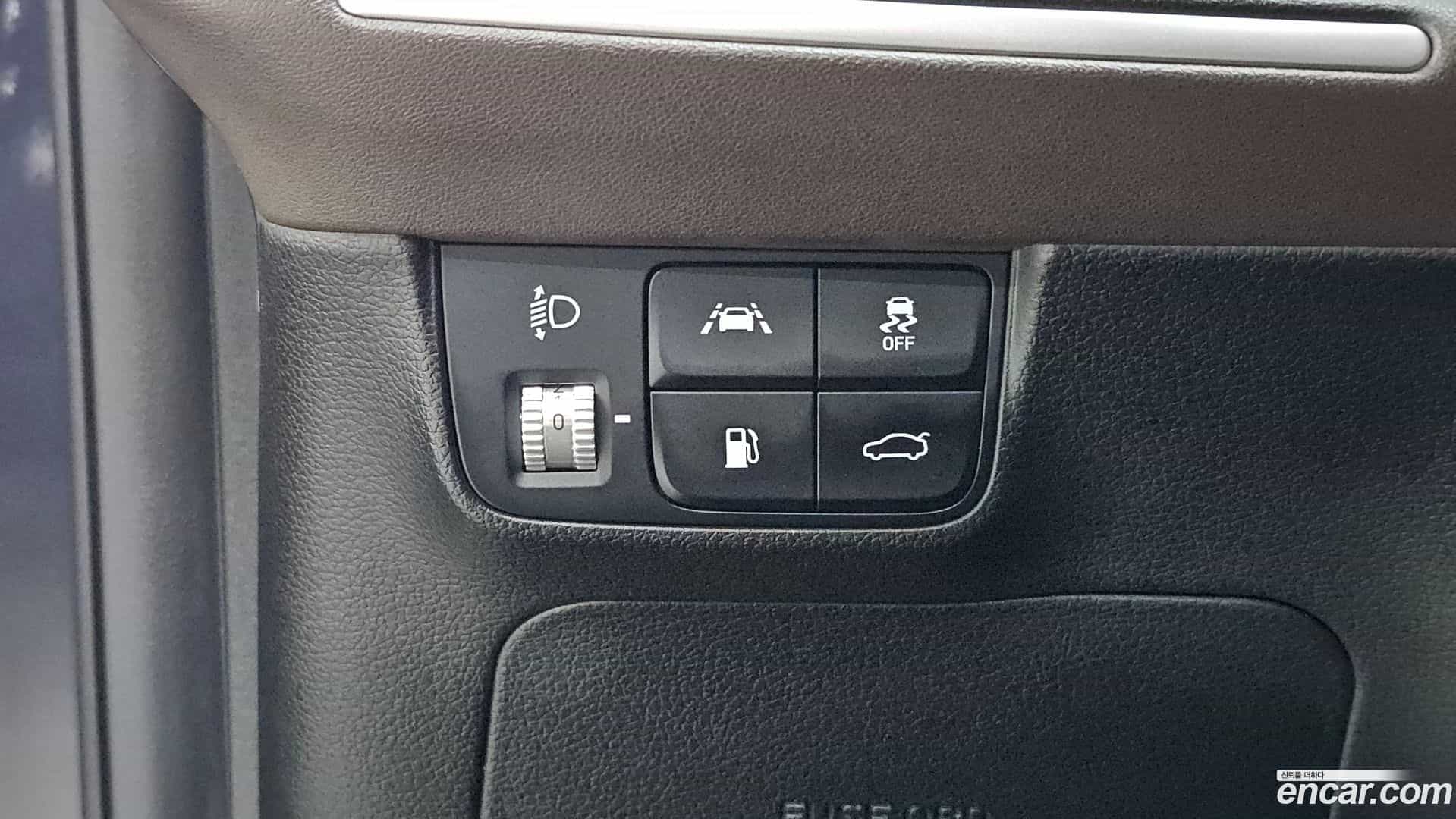 Grandeur Hyundai 2020.4-OPTION-018