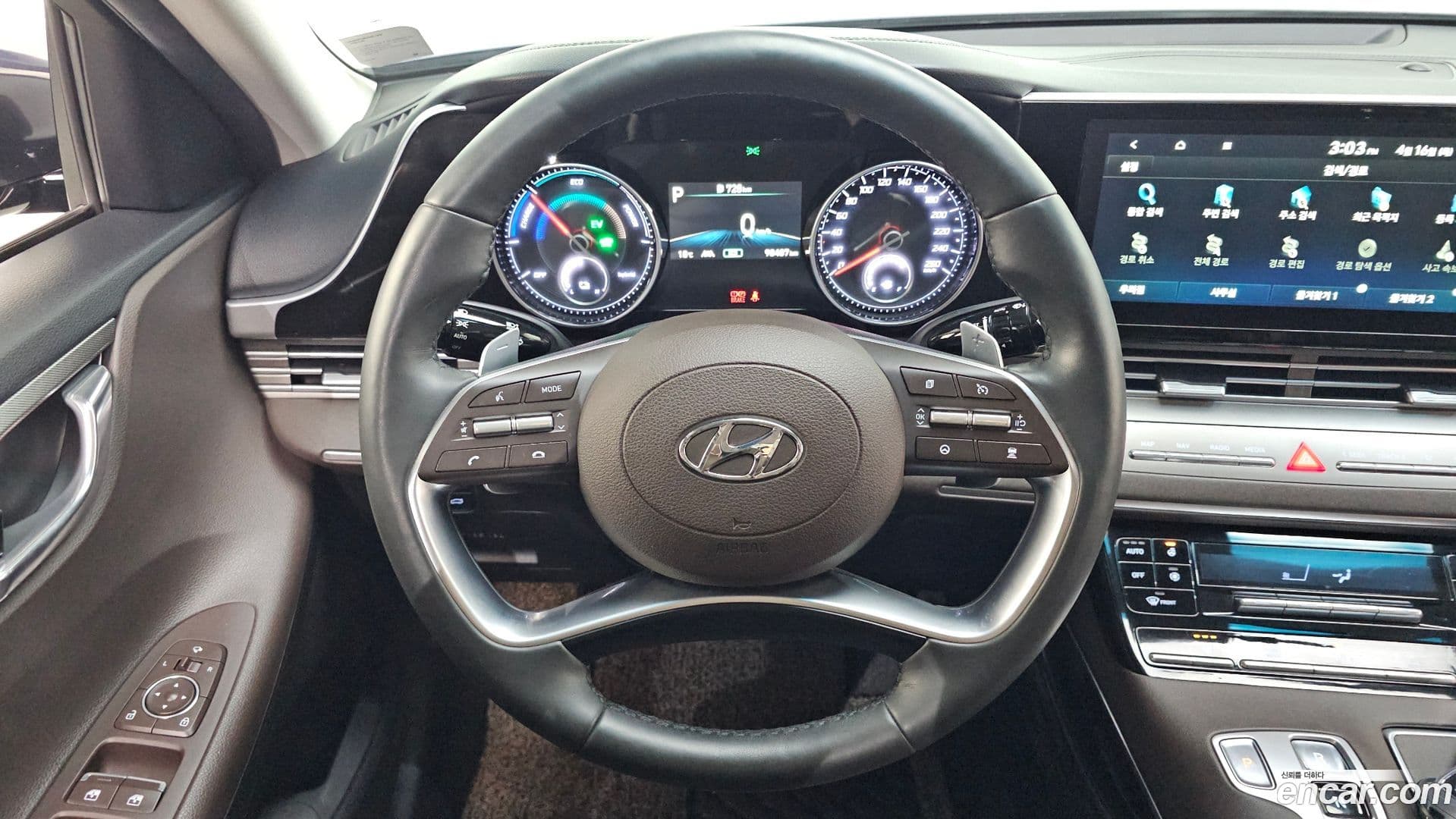 Main__Slider__Photo:Grandeur Hyundai 2020.4-14
