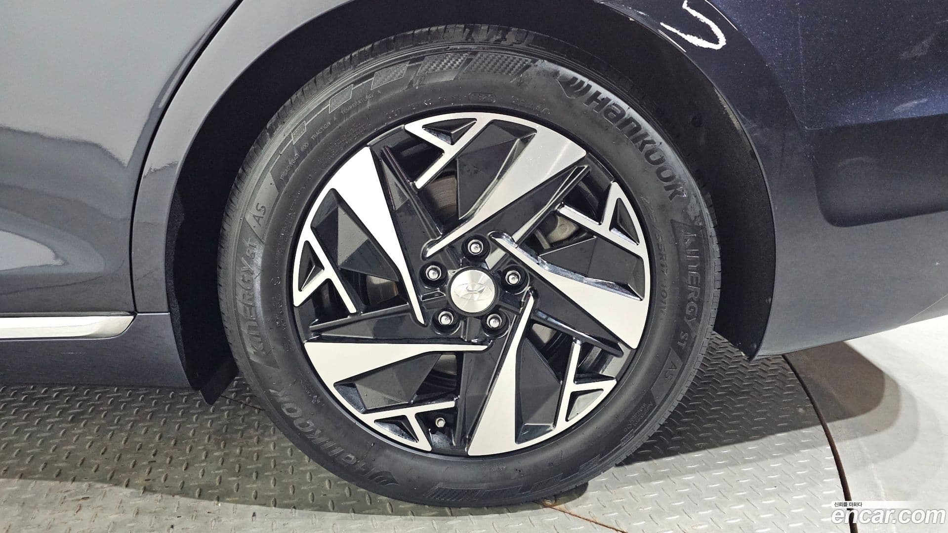 Main__Slider__Photo:Grandeur Hyundai 2020.4-20