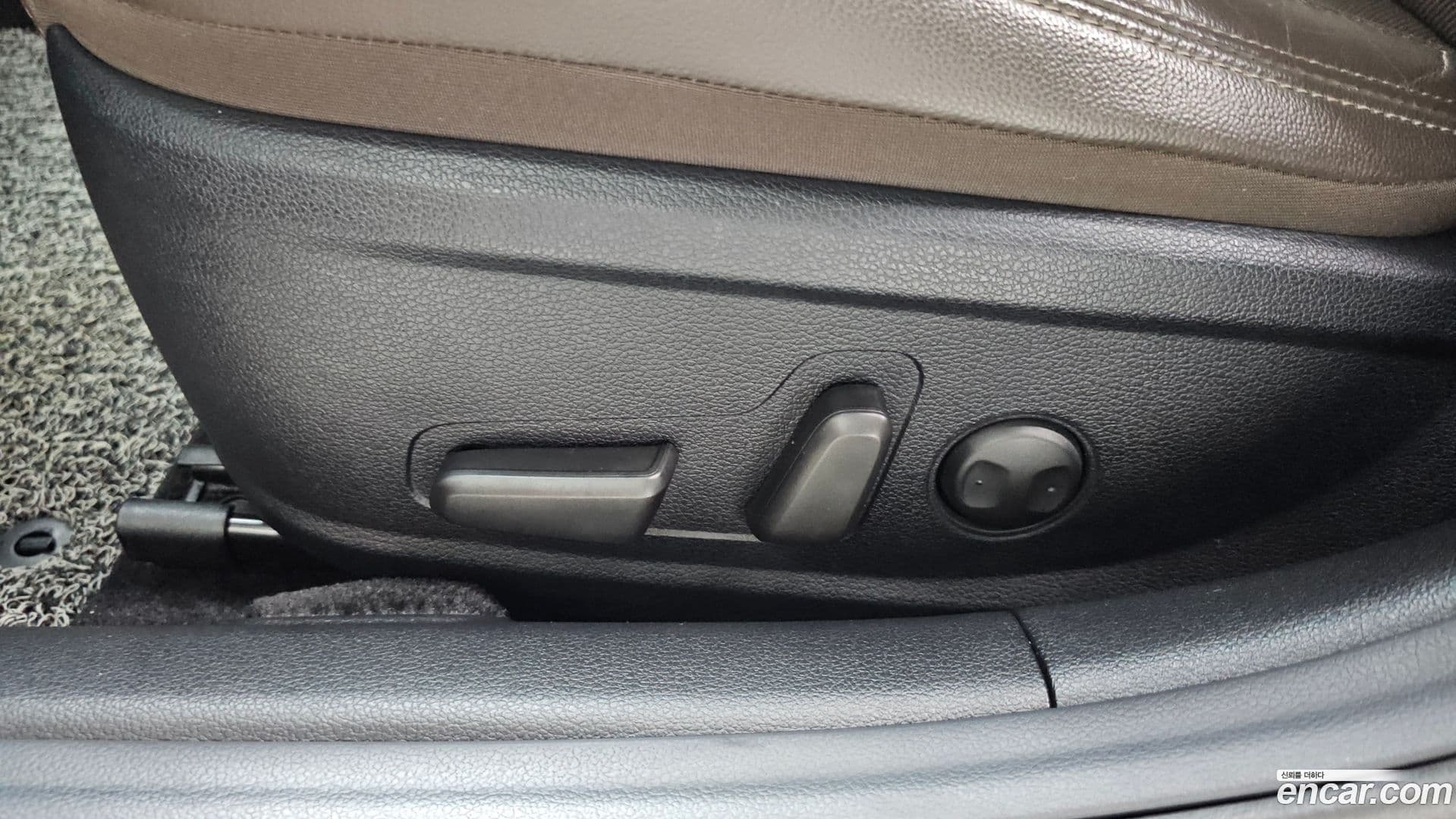 Main__Slider__Photo:Grandeur Hyundai 2020.4-29