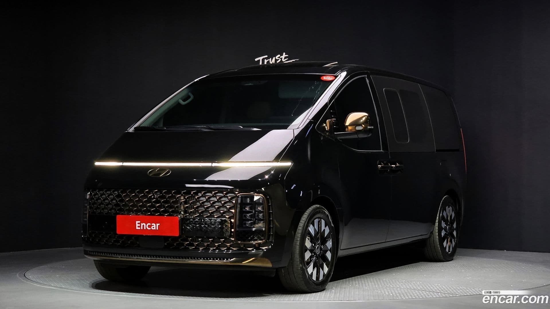 Main__Slider__Photo:Staria Hyundai 2024.3-0