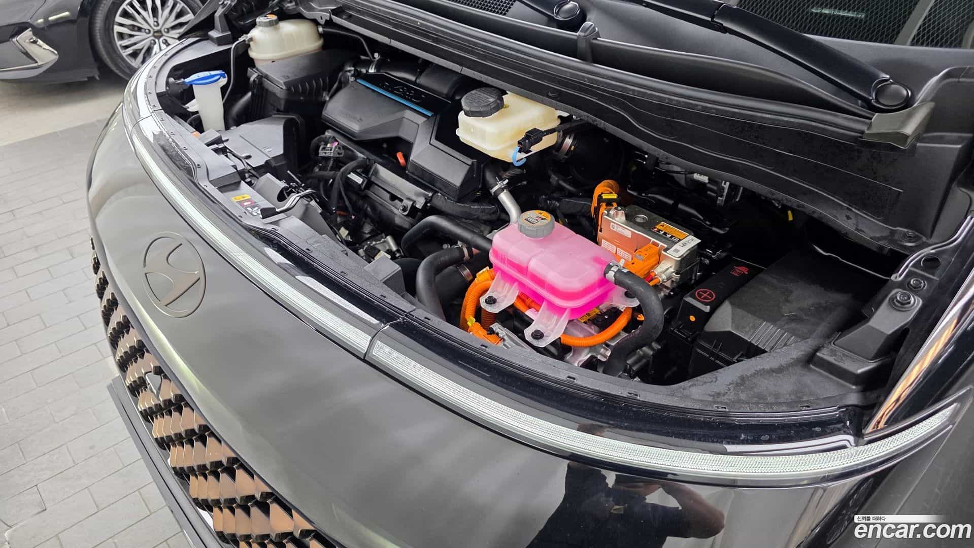 Staria Hyundai 2024.3-OUTER-006